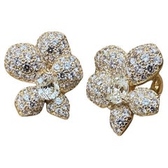 Boucles d'oreilles fleurs asymétriques en or jaune 18k avec pavé de diamants GIA français