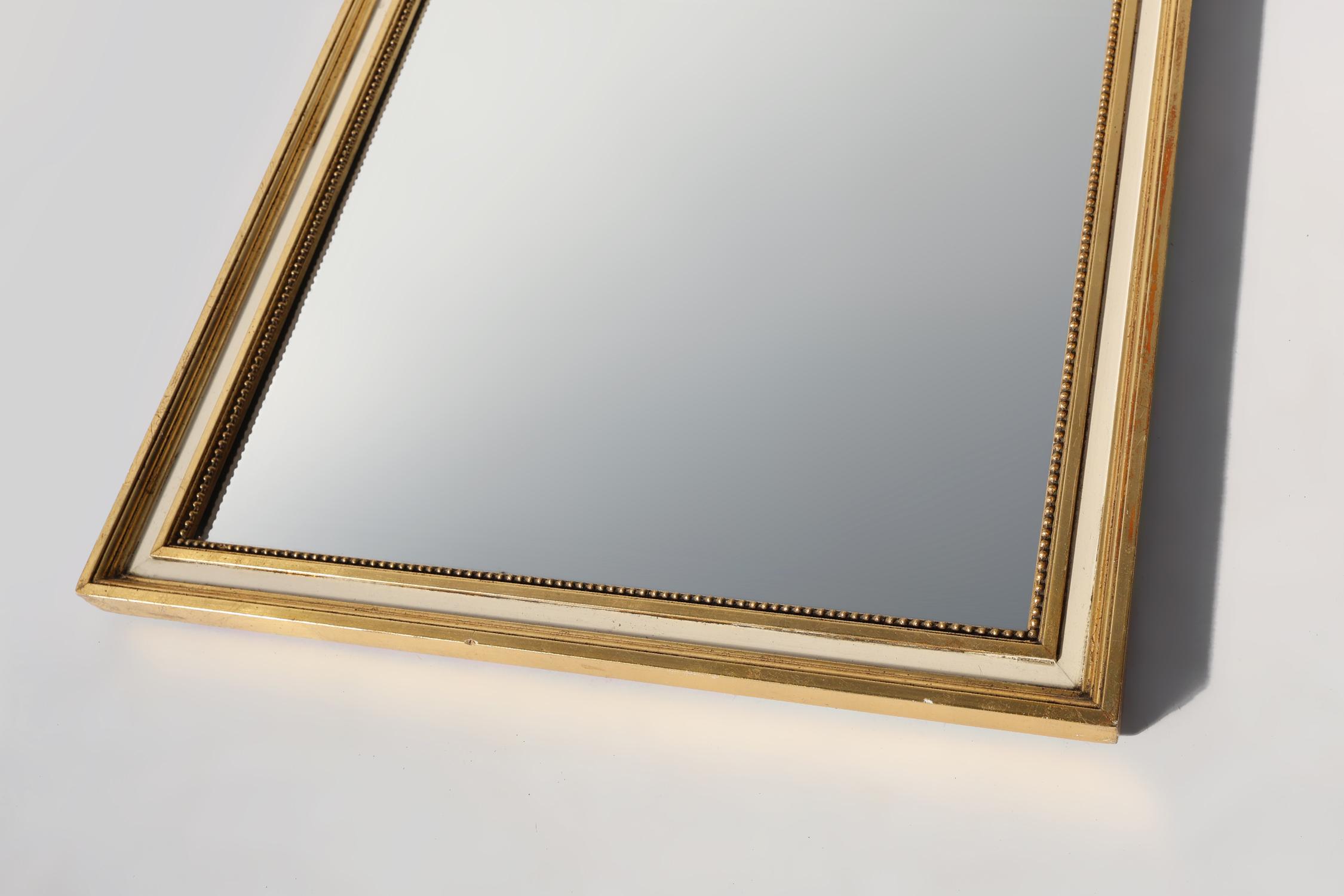 Miroir français encadré de dorures et crème de style Louis Philippe en vente 1