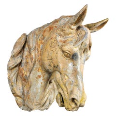 Tête de cheval française en zinc peint et doré