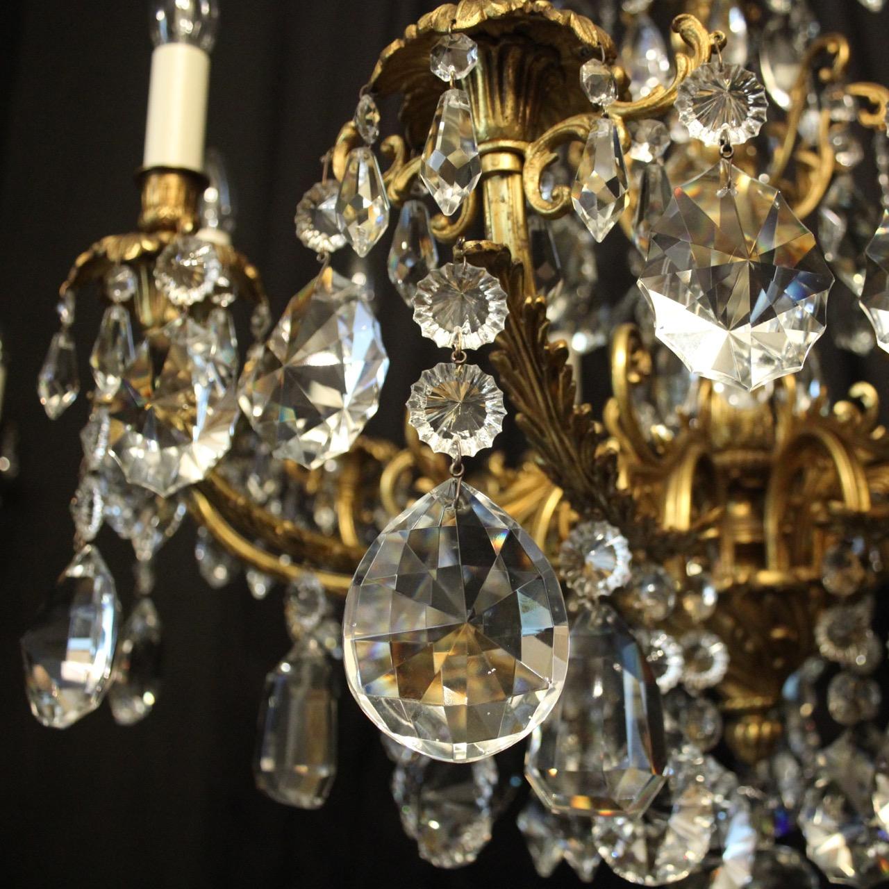 French Gilded Bronze and Crystal 19th Century Antique Chandelier For Sale 2