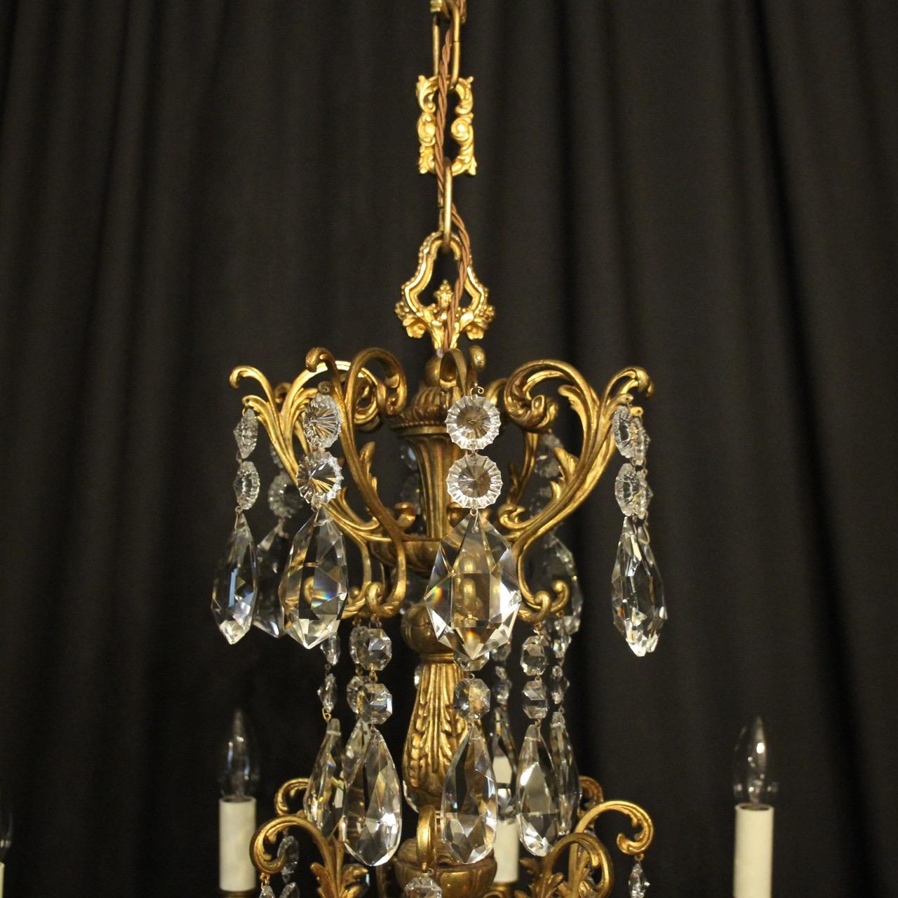 French Gilded Bronze and Crystal 19th Century Antique Chandelier For Sale 4
