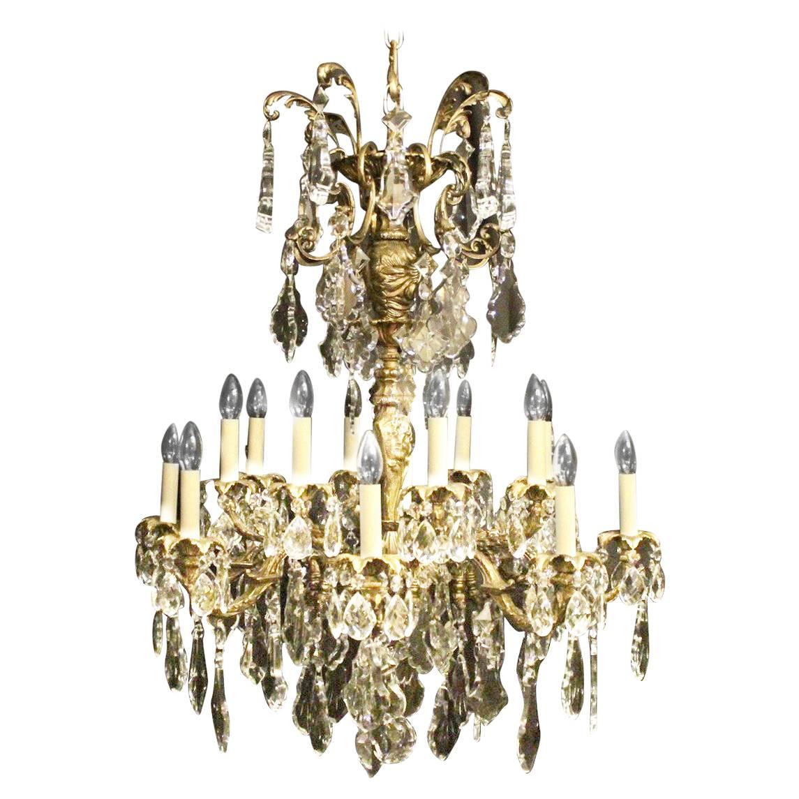 French Gilded Bronze and Crystal Sixteen-Light Antique Chandelier For Sale