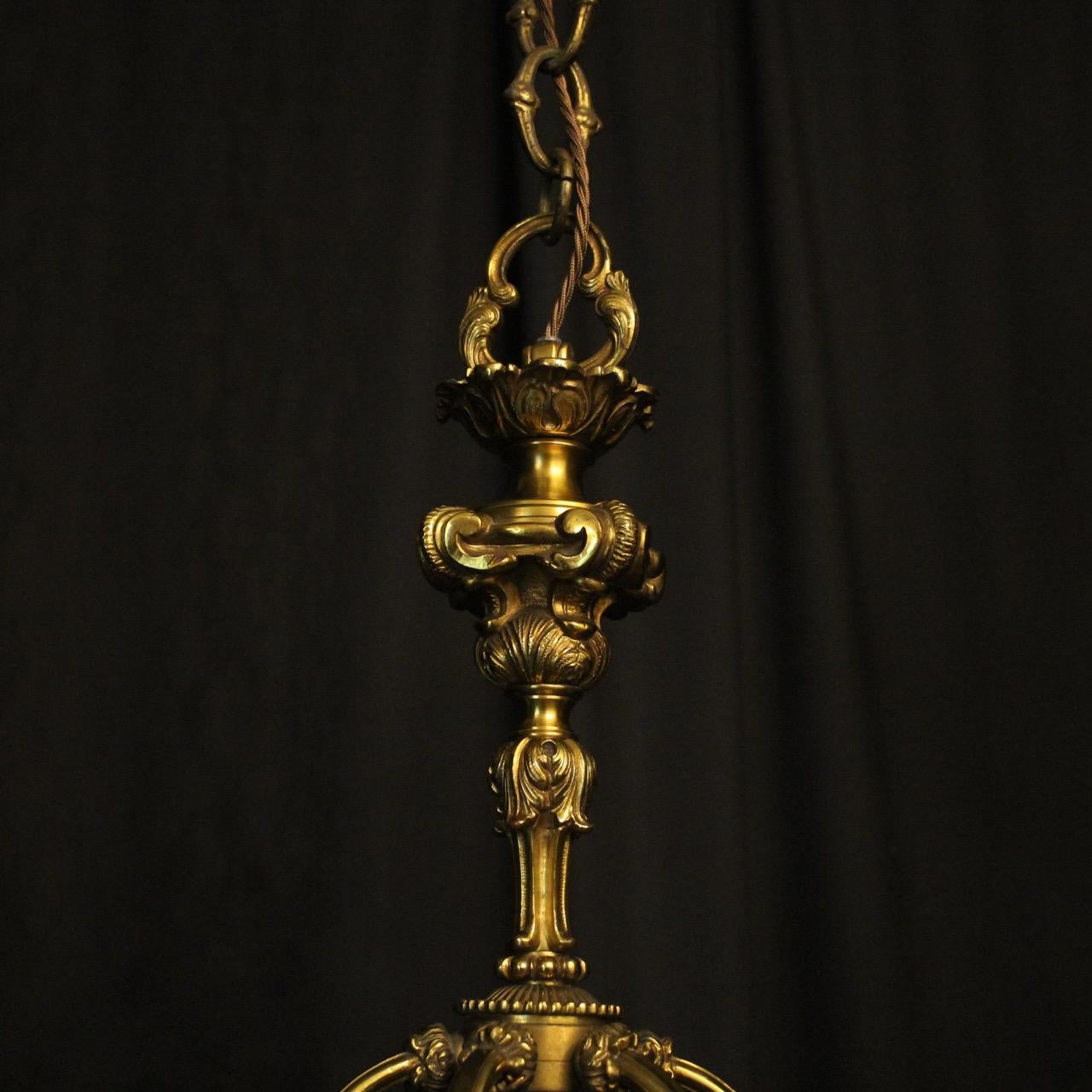 French Gilded Bronze and Crystal 19th Century Antique Chandelier For Sale 4