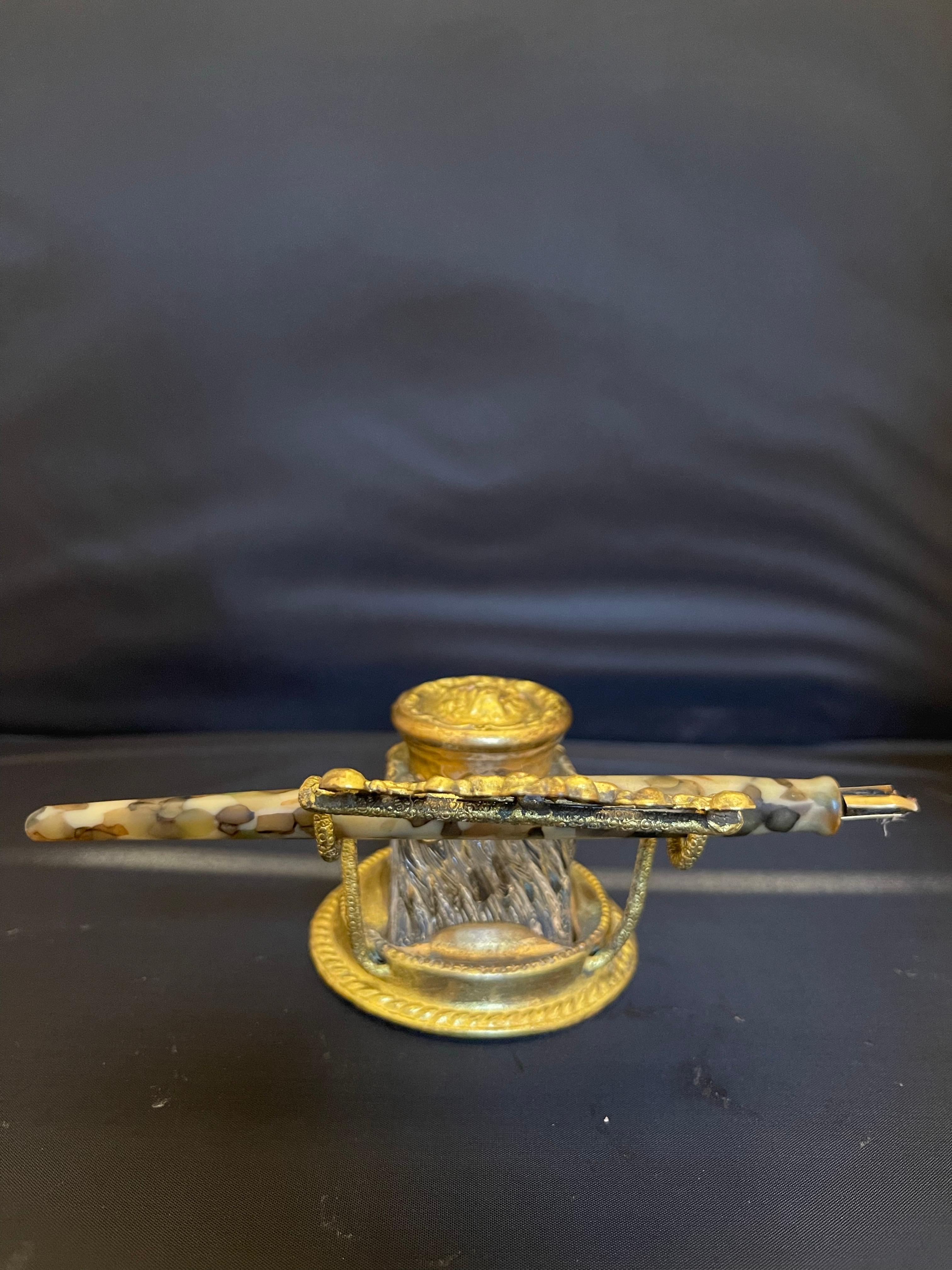 French Gilded Bronze Inkwell, Pen Rest, 19th Century For Sale 2