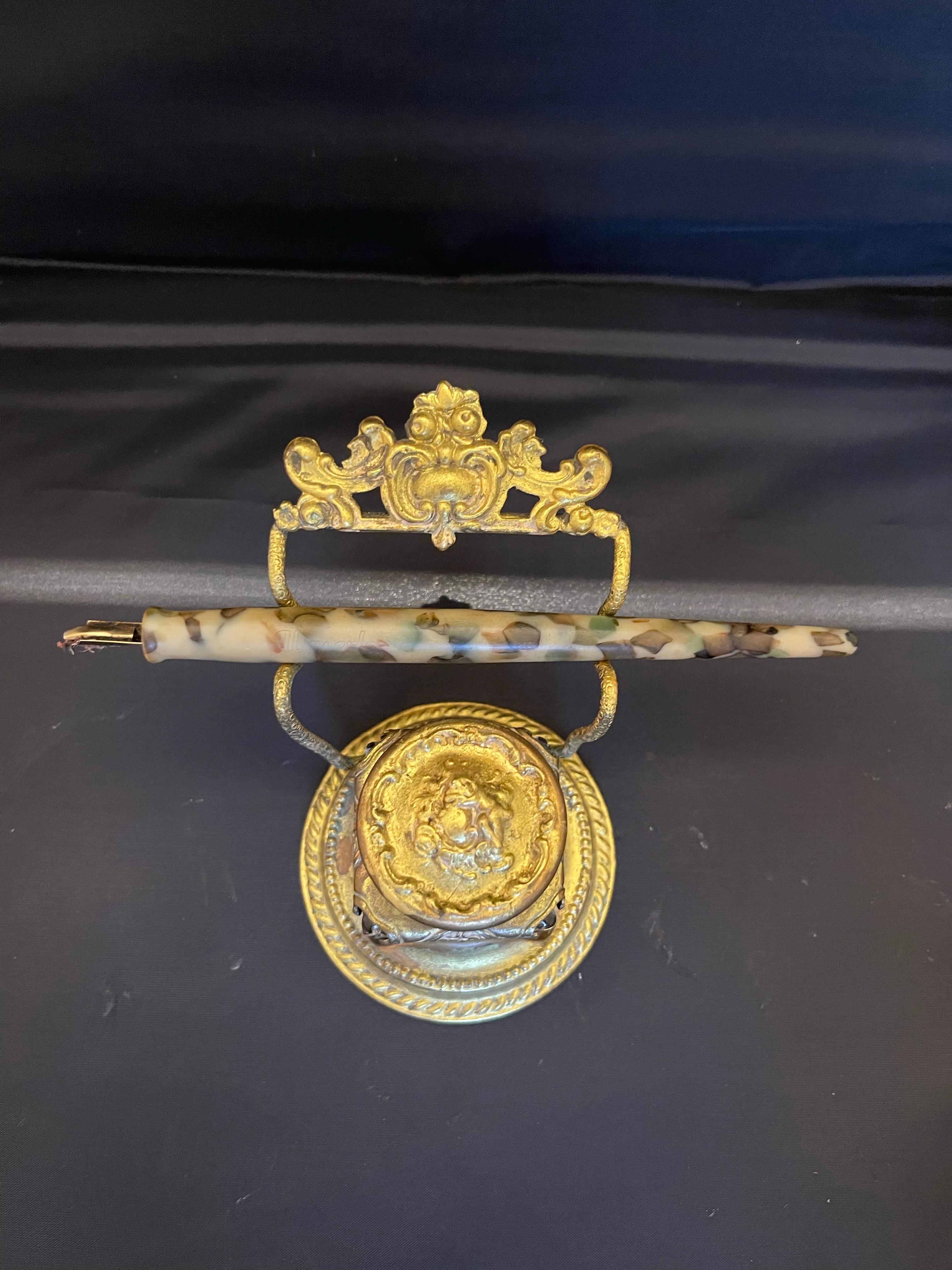 French Gilded Bronze Inkwell, Pen Rest, 19th Century For Sale 4