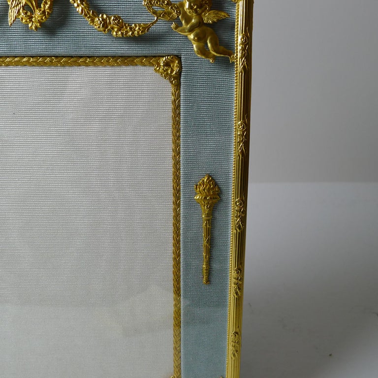 Early 20th Century French Gilded Bronze Photograph / Picture Frame - Cherubs c.1900 For Sale