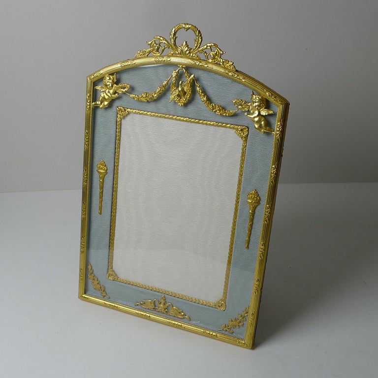 French Gilded Bronze Photograph / Picture Frame - Cherubs c.1900 For Sale 4
