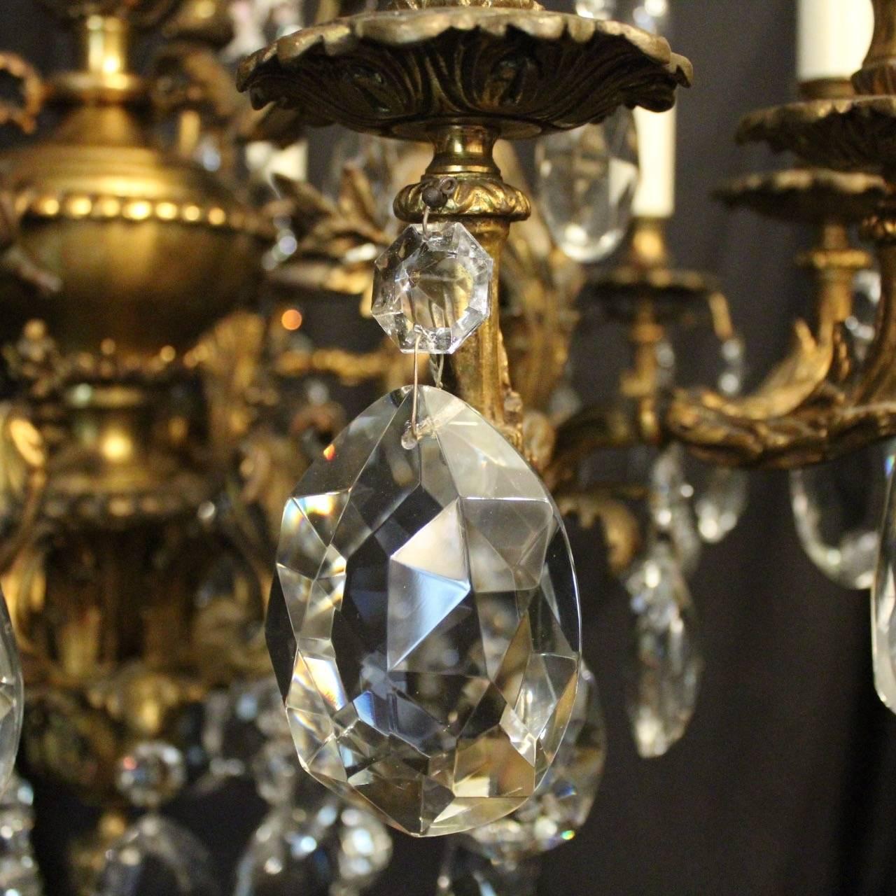 French Gilded Cherub Bronze & Crystal Twelve-Light Antique Chandelier For Sale 3