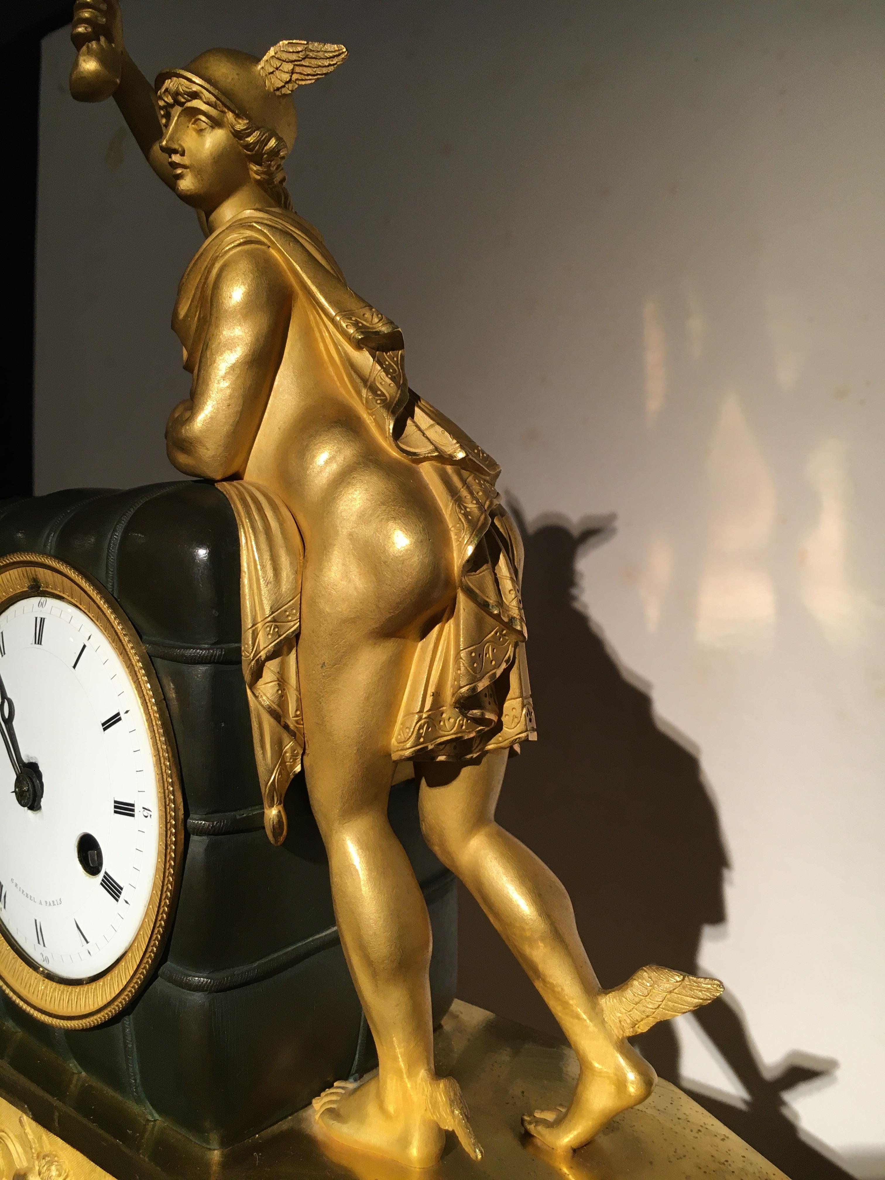 French mantel clock  representing with the figure of Hermes. Circa 1800   In Excellent Condition In Saint-Ouen, FR