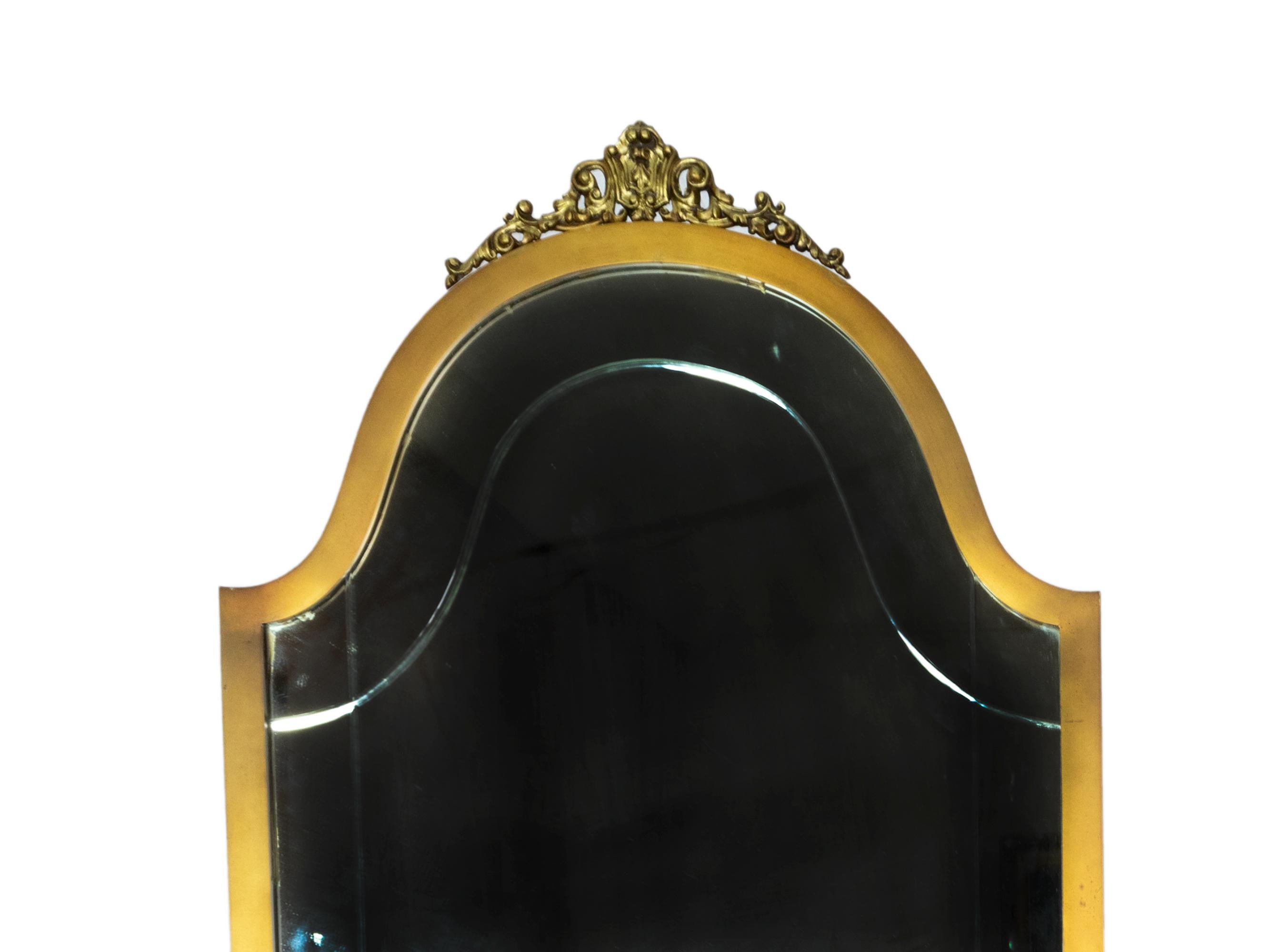 Français Miroir en bronze doré au sol, 20e siècle en vente