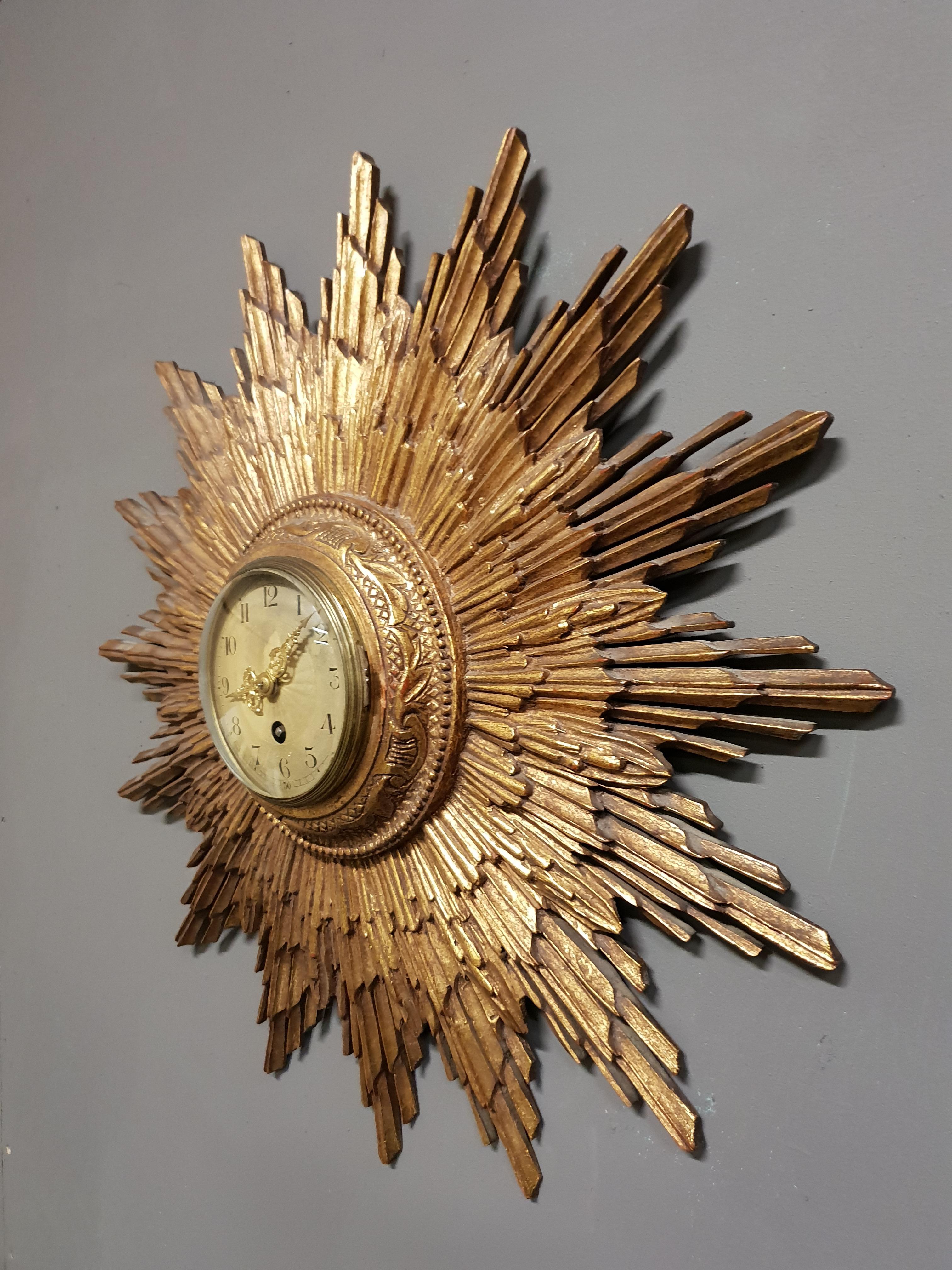 French Gilded Sunburst Signed Japy Frères Clock, circa 1920 For Sale 2