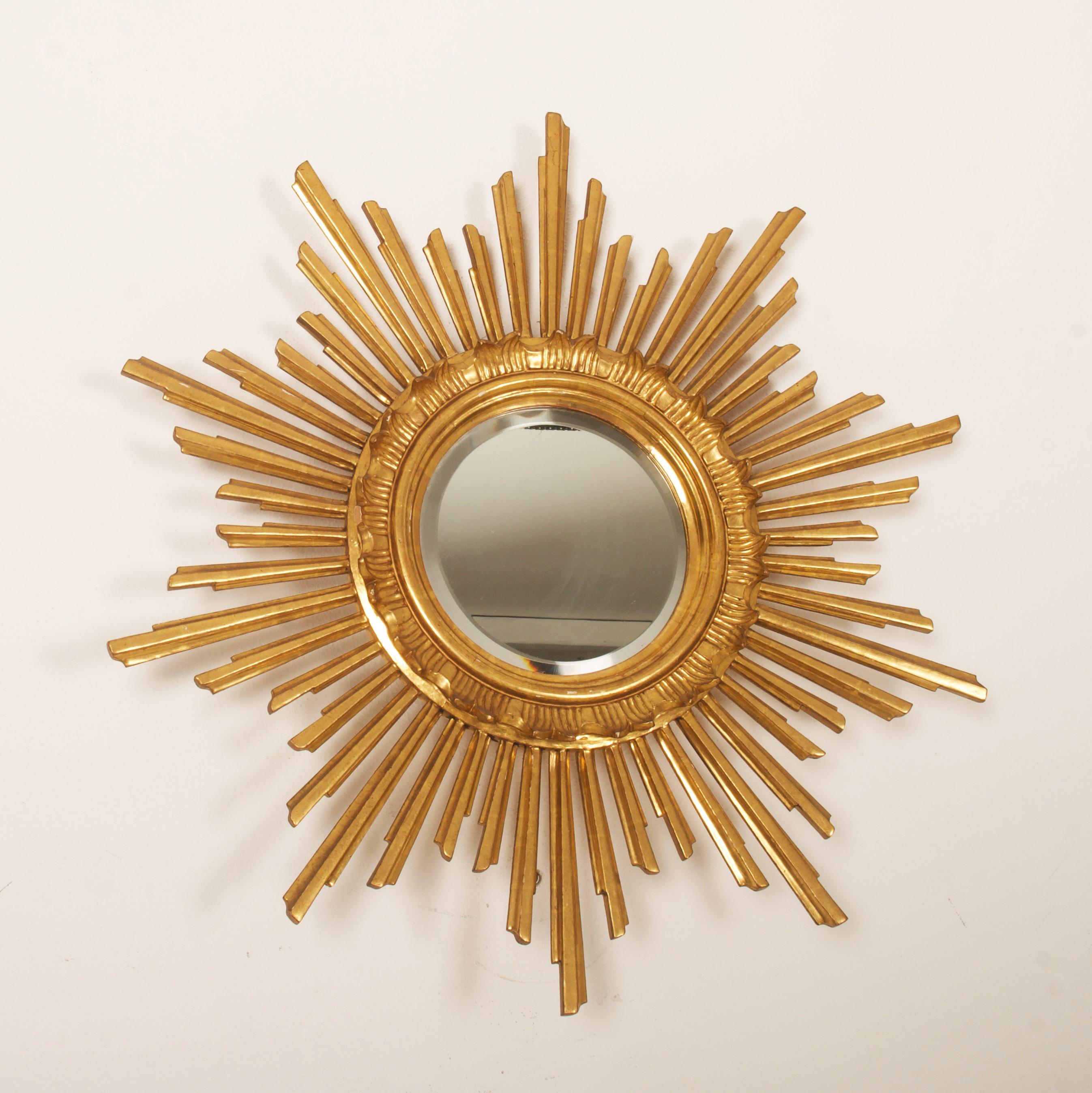 Specchio francese in Wood Wood dorato a raggiera con stella In condizioni discrete in vendita a Vienna, AT