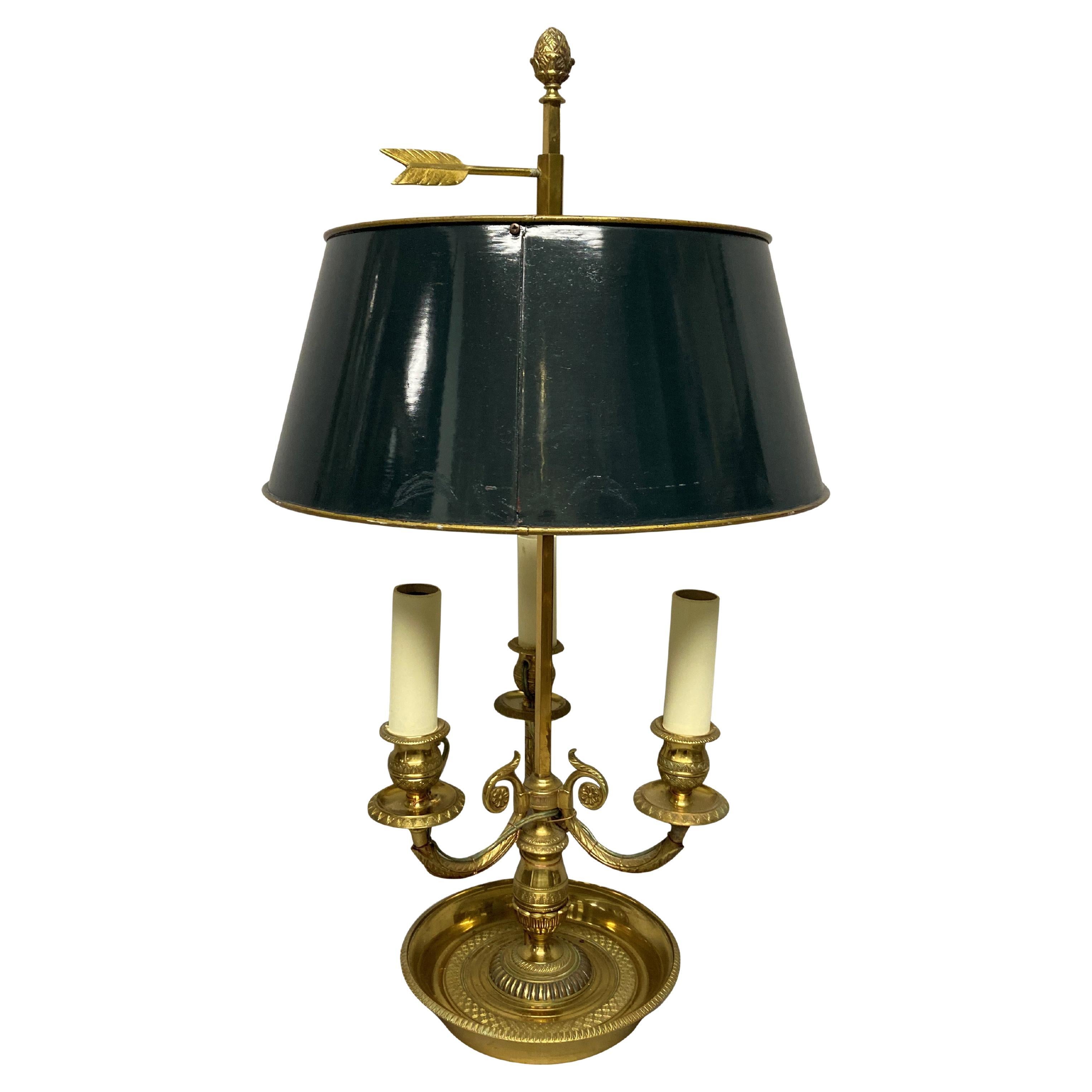 Französische Bouillotte-Lampe aus vergoldetem Messing im Angebot