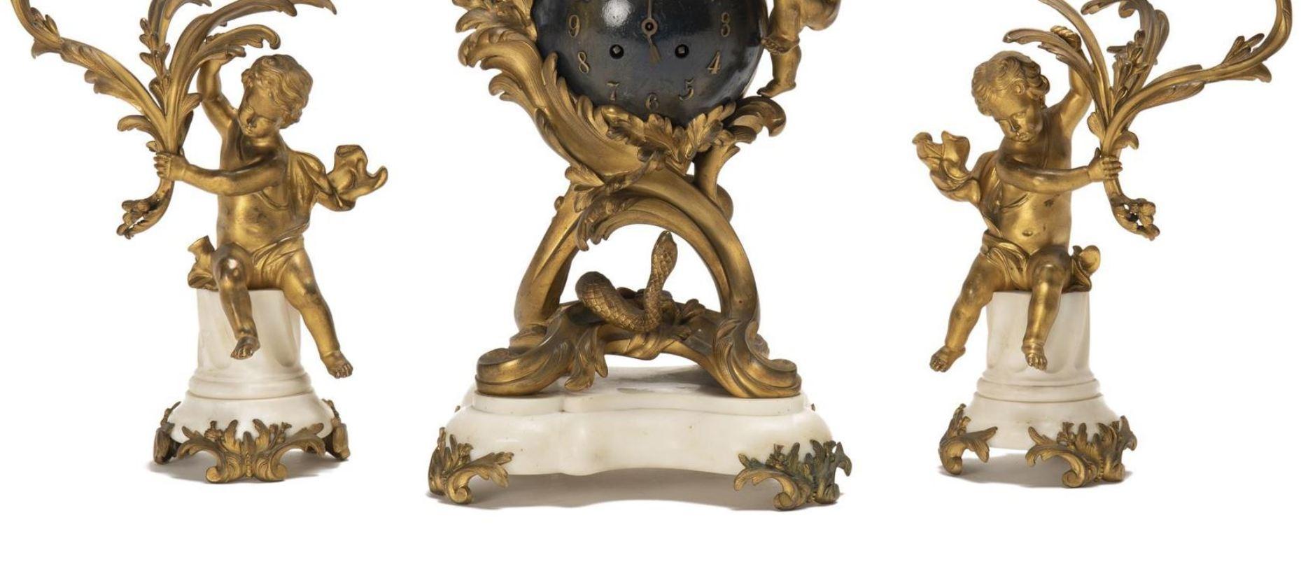 French Gilt-Bronze 3 Piece Orbital Clock Garniture, with Cherubs In Good Condition In Cypress, CA