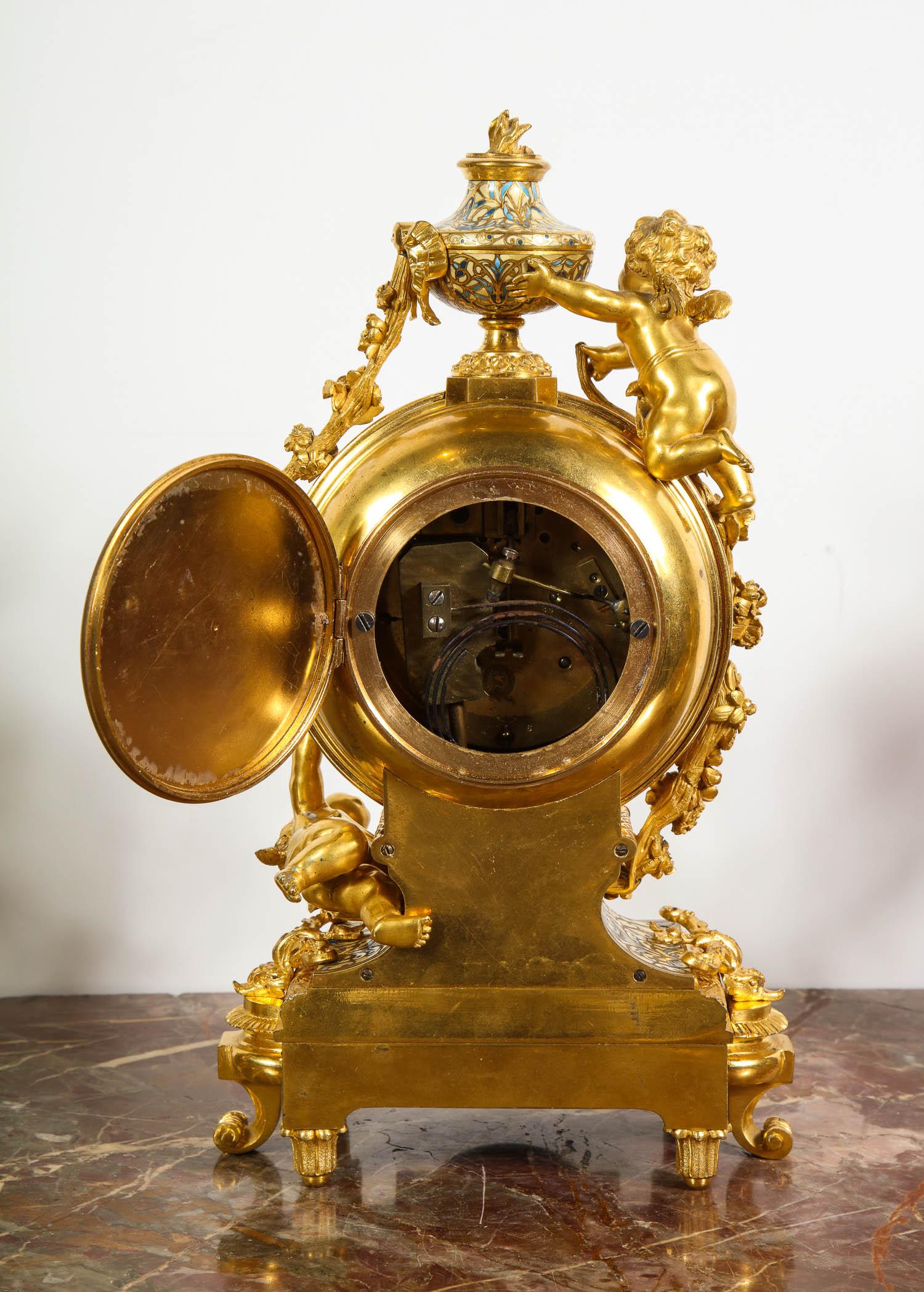 Ensemble d'horloge française en bronze doré et émail champlevé, vendu par Tiffany & Co. 7