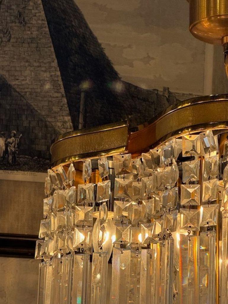 Inizio XX secolo Lampadario francese in bronzo dorato e cristallo in vendita