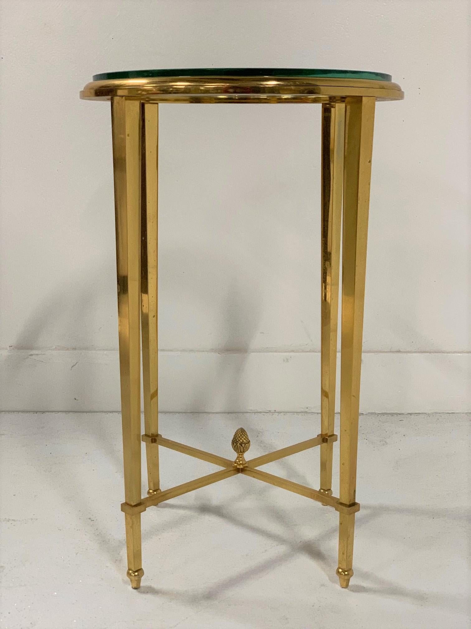 Französischer Guéridon-Tisch aus vergoldeter Bronze und Glas (Directoire) im Angebot