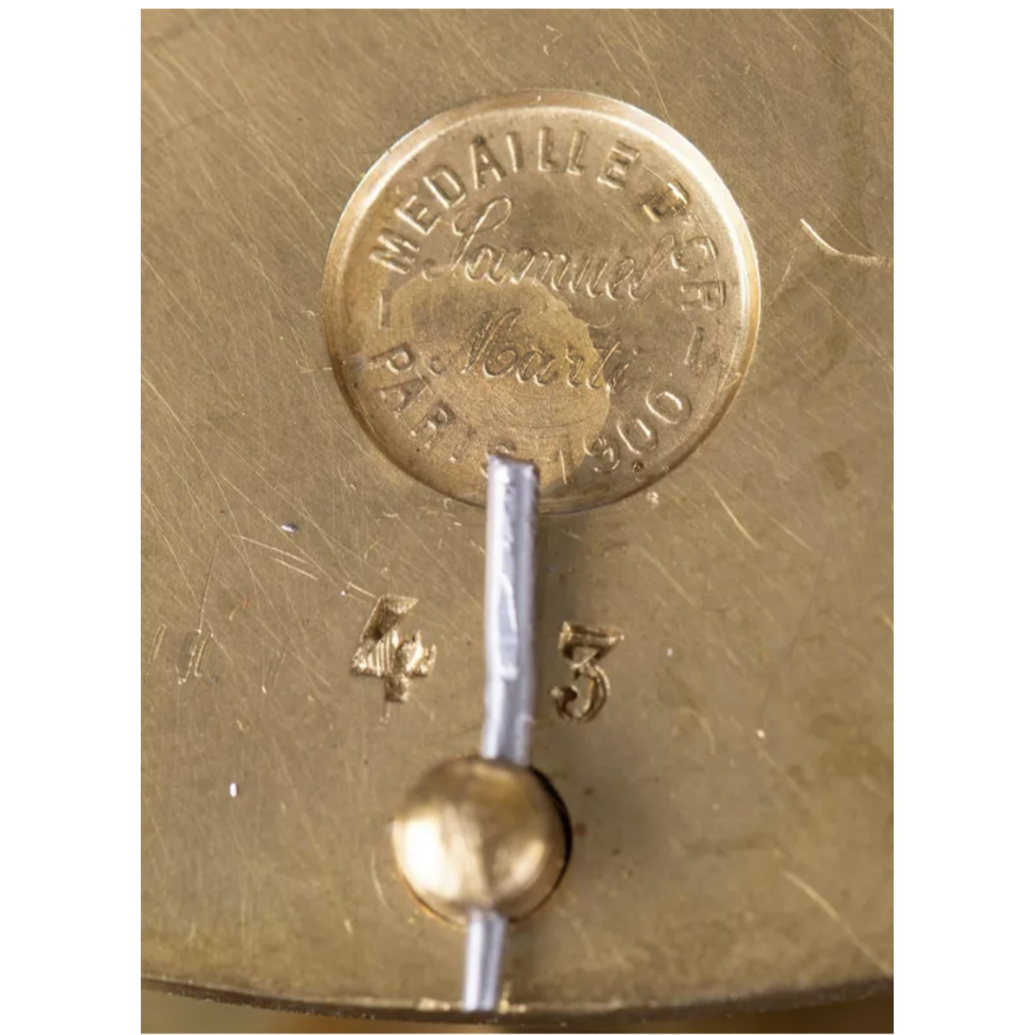 Reloj Francés de Bronce Dorado y Tres Gracias de Mable por Samuel Marti & Cie en venta 3