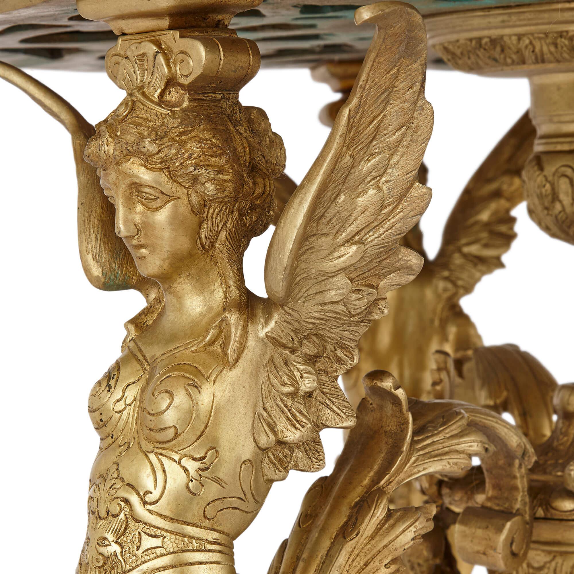 Table centrale française en bronze doré et malachite Bon état - En vente à London, GB