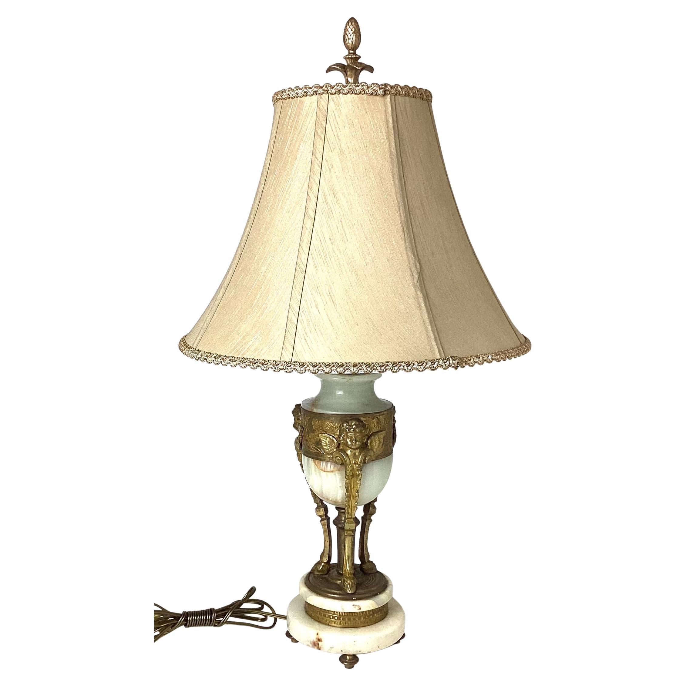 Lampe de bureau française en bronze doré et onyx en vente