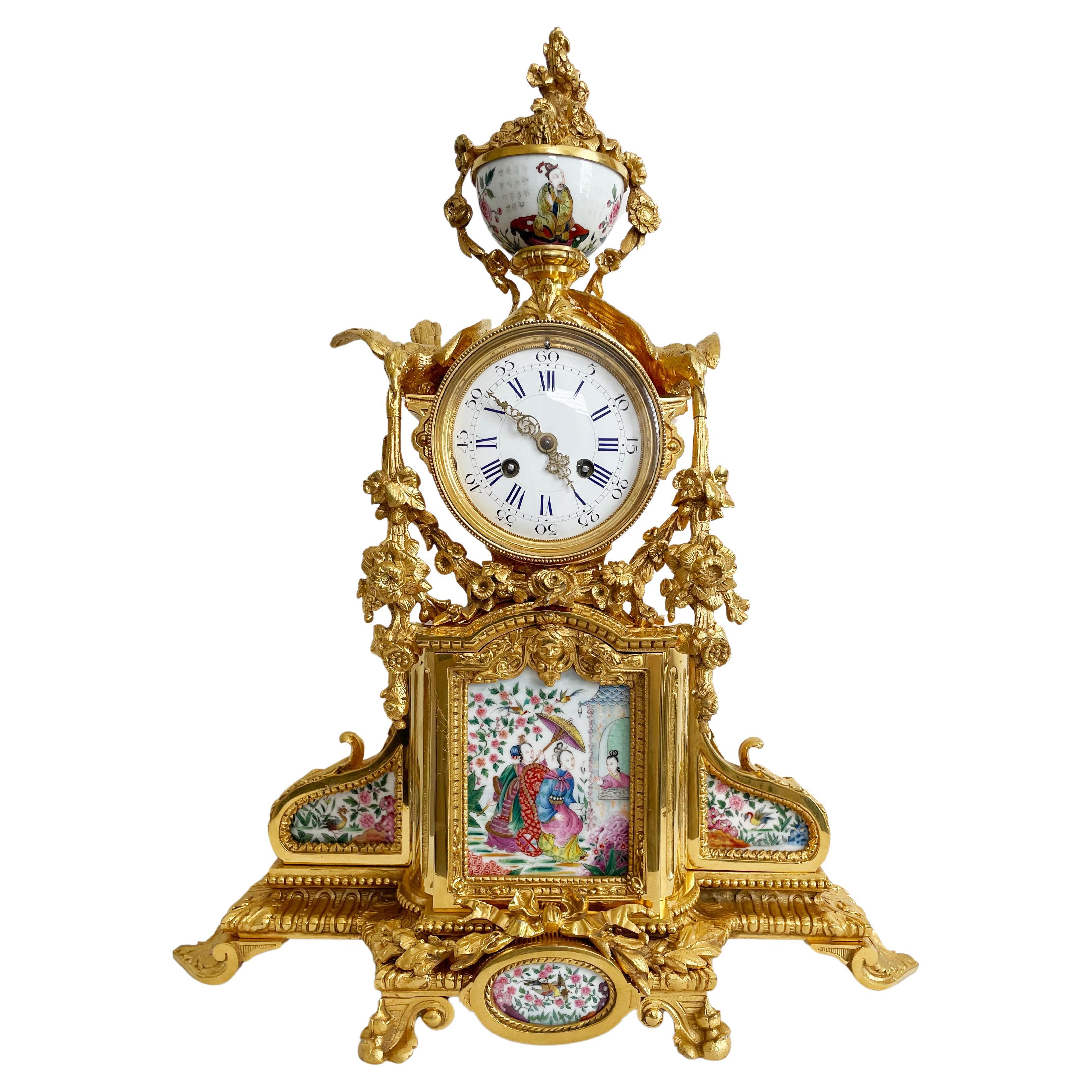 French Gilt Bronze And Porcelain Chinoiserie Themed Mantel Clock, 19th Century For Sale