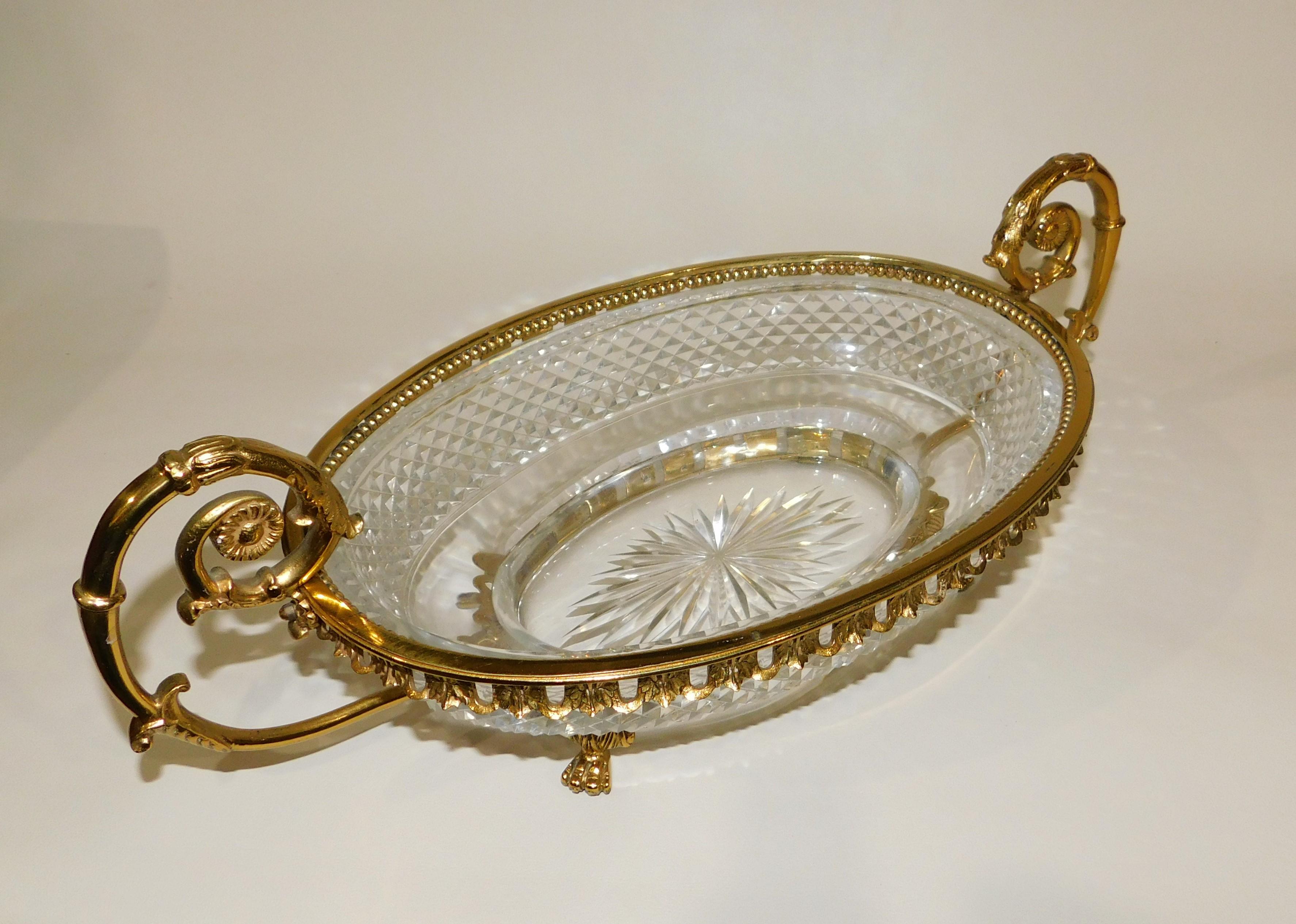 Beautiful 19th century French or Austrian gilt bronze and cut crystal centrepiece serving bowl sitting on four feet, in the manner of Baccarat.
