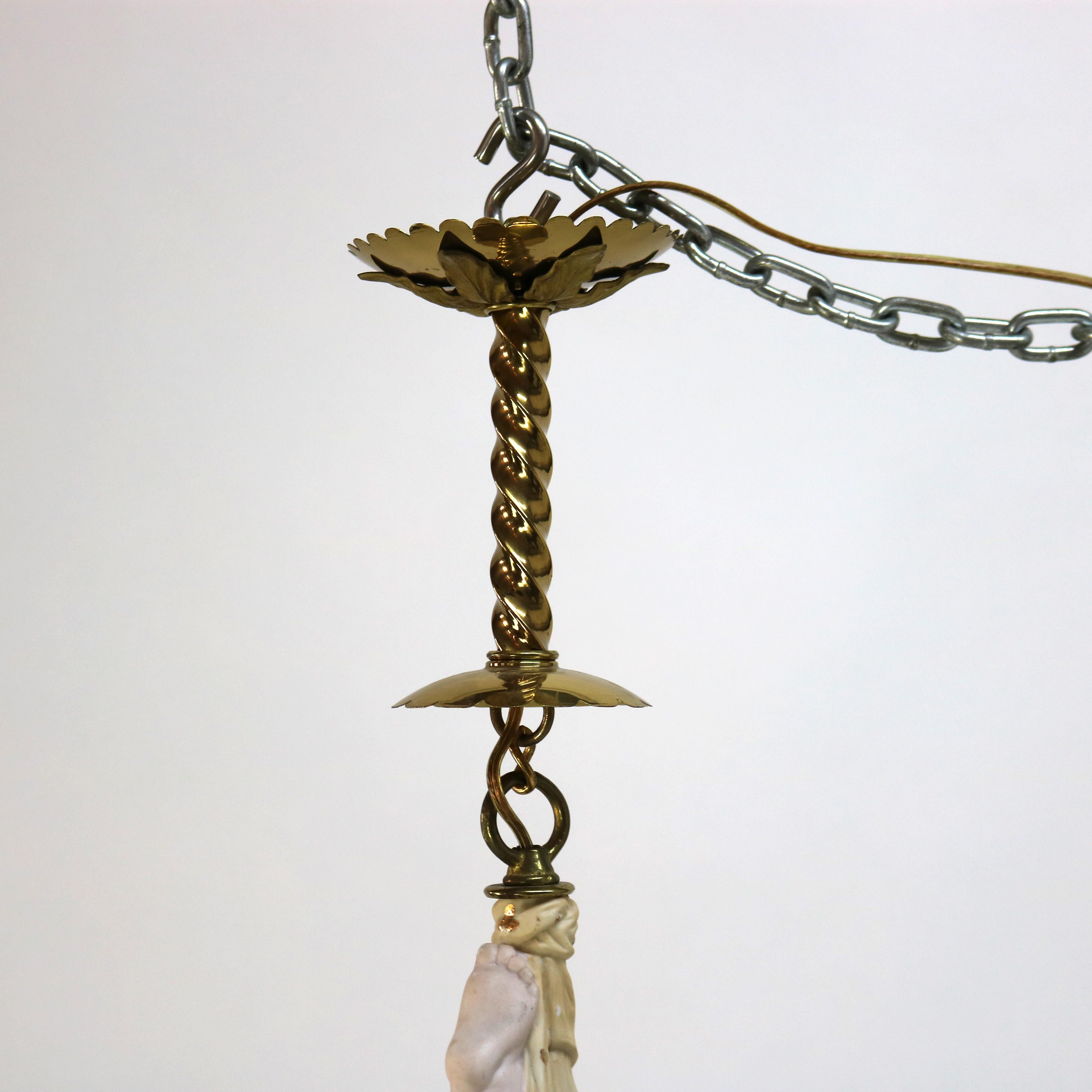 Lámpara Colgante Figural Cupido de Bronce Dorado, Latón y Bisque Francés y Pantalla Joyada en venta 3