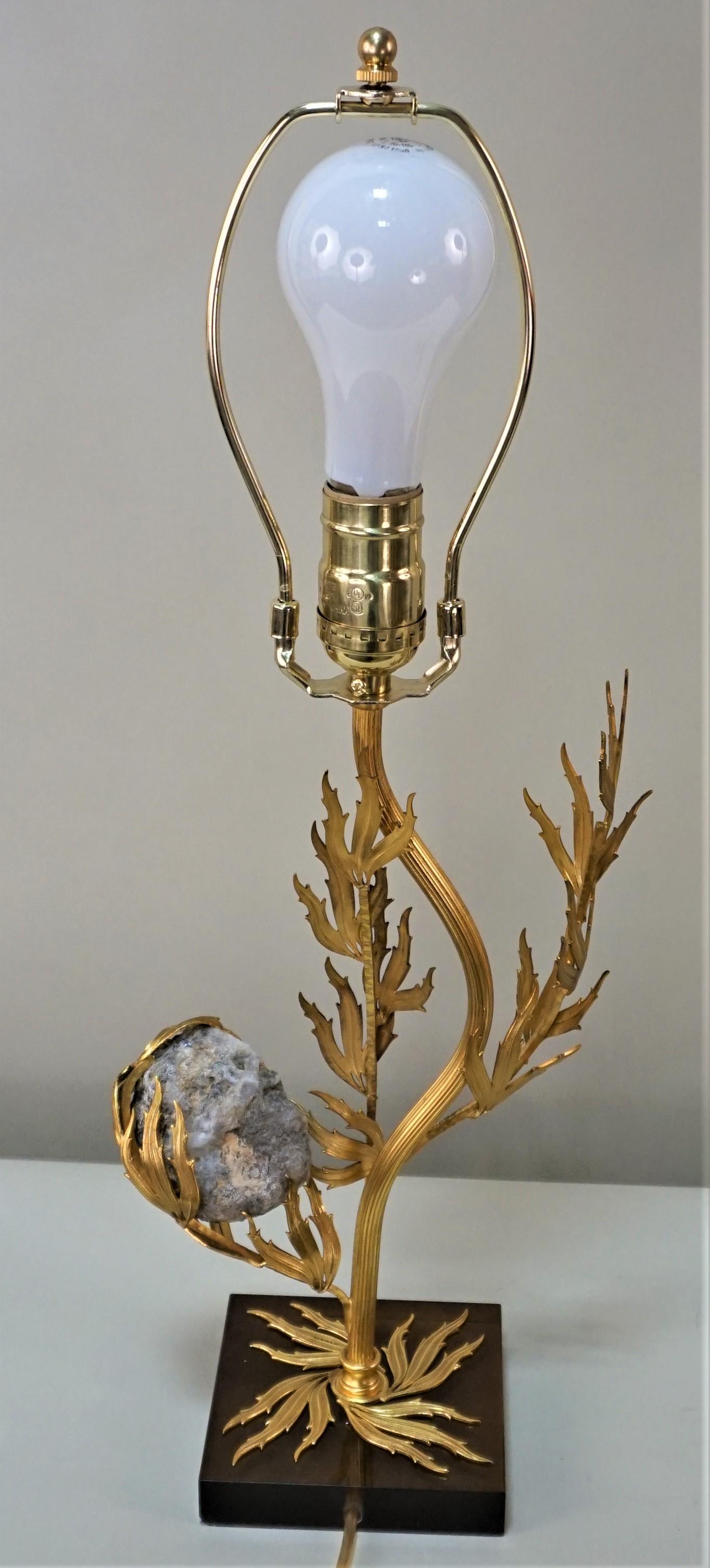 French Gilt Bronze and Celestite 'Crystal' Lamp Attributed to W. Daro, France For Sale 1