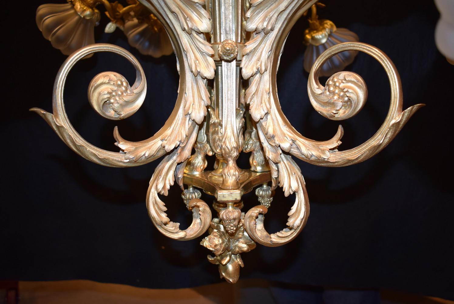 Début du 20ème siècle Lustre français en bronze doré en vente