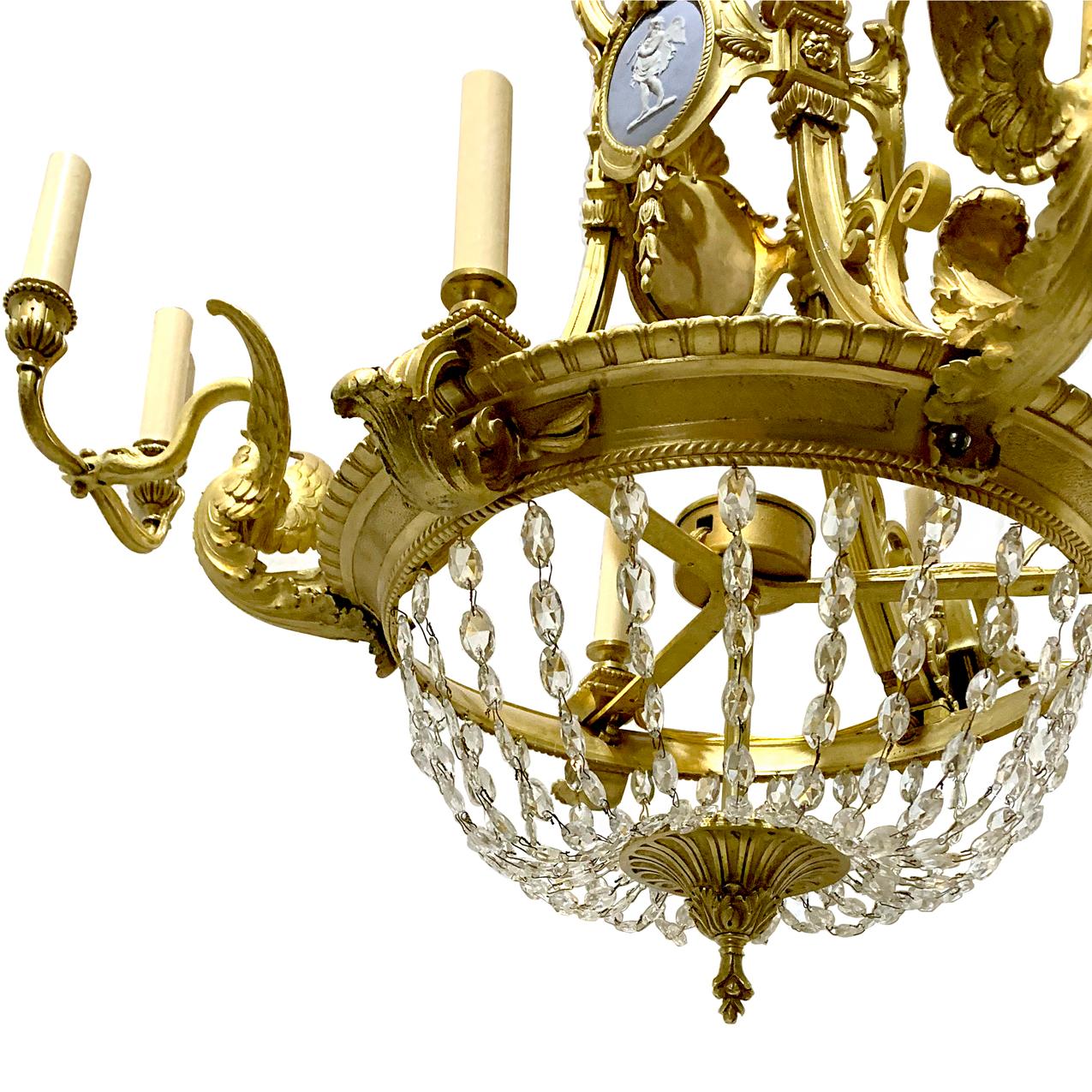 Doré Lustre Empire français en bronze doré en vente