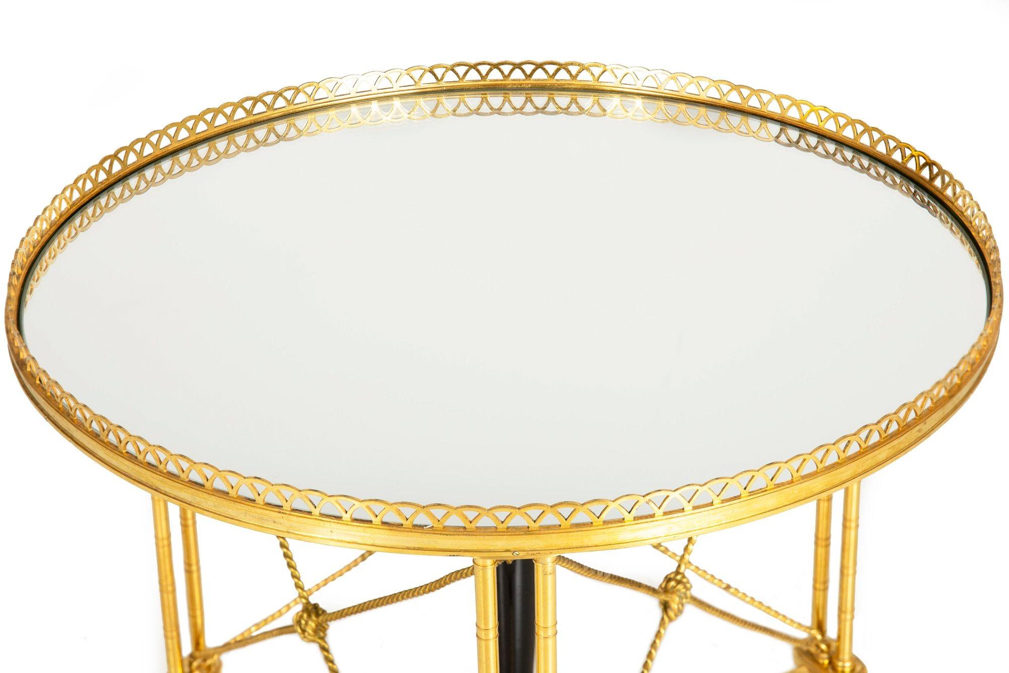 20ième siècle Table d'appoint en bronze doré de type Brisk One, façon Maison Jansen vers les années 1930 en vente