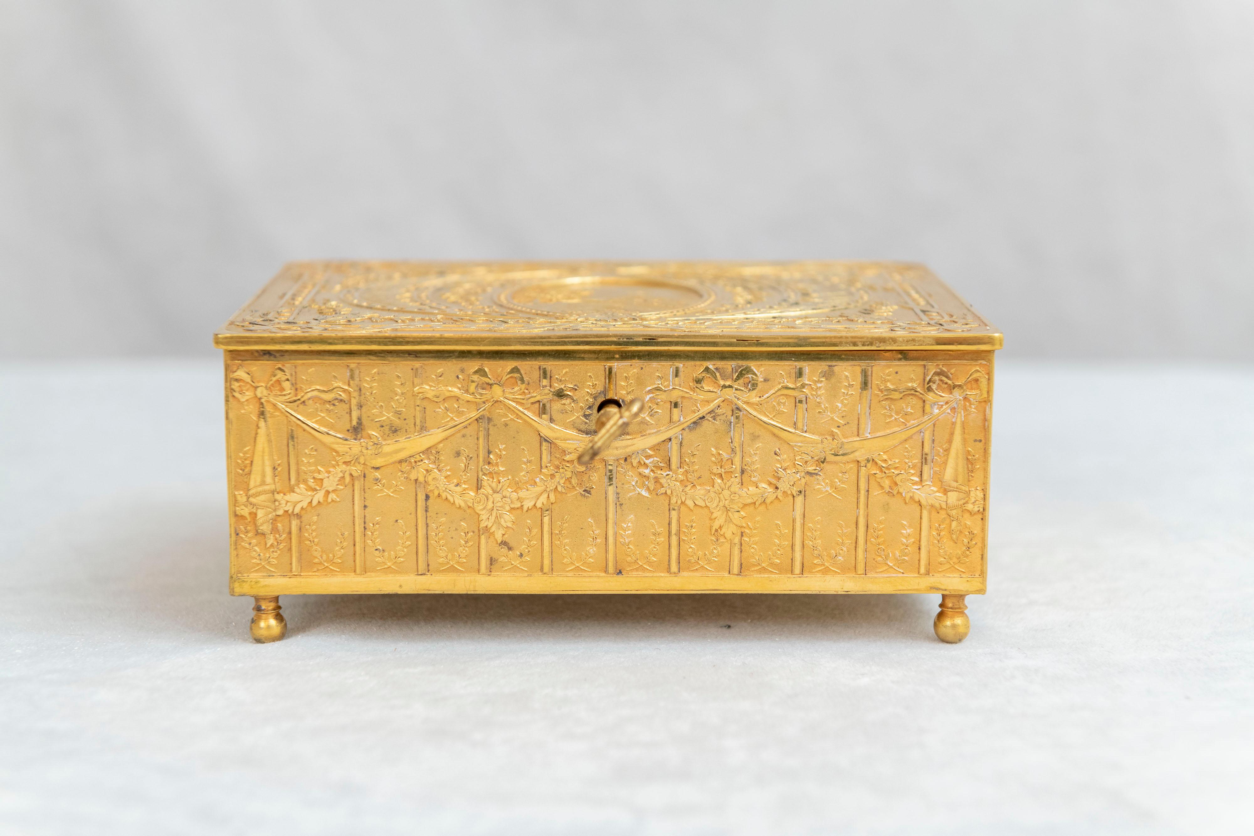 French Gilt Bronze Jewelry Box circa 1900 with Original Key Neoclassical Revival 2