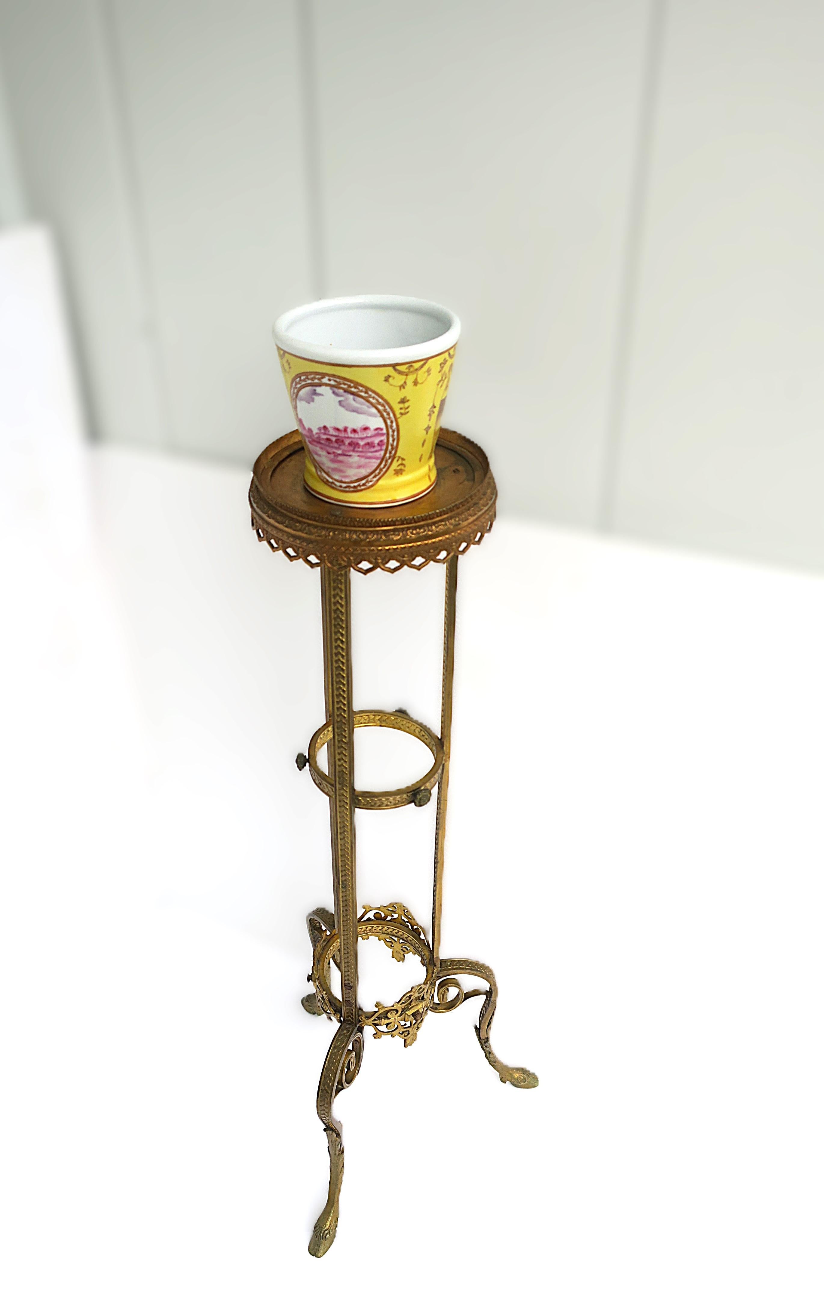 Französisch Vergoldete Bronze Pedestal Plant Stand Empire Style im Angebot 1