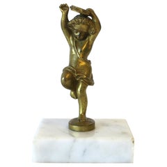 Statue en bronze doré sur base de marbre, A.I.C.