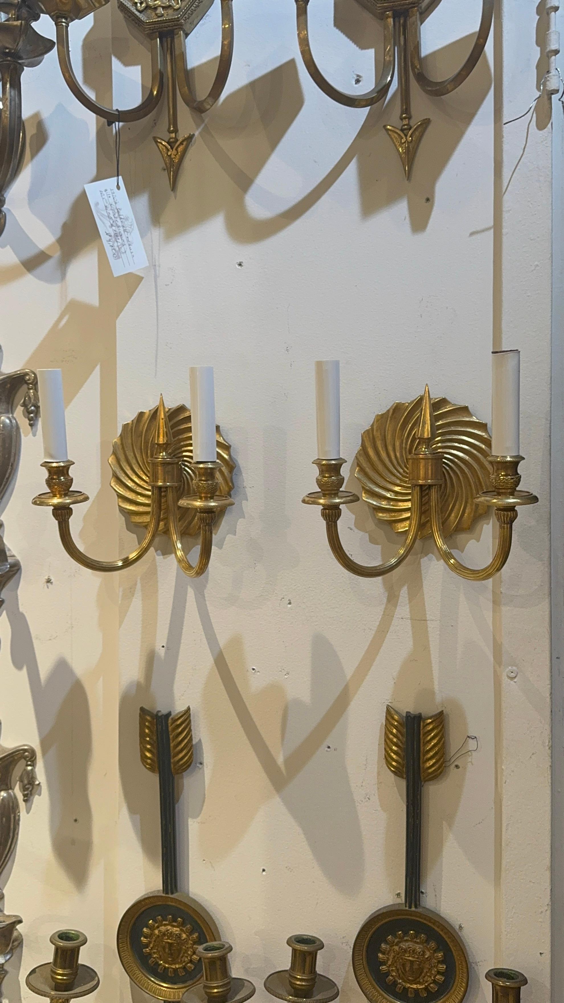 Provincial français French gilt bronze sunburst sconces en vente