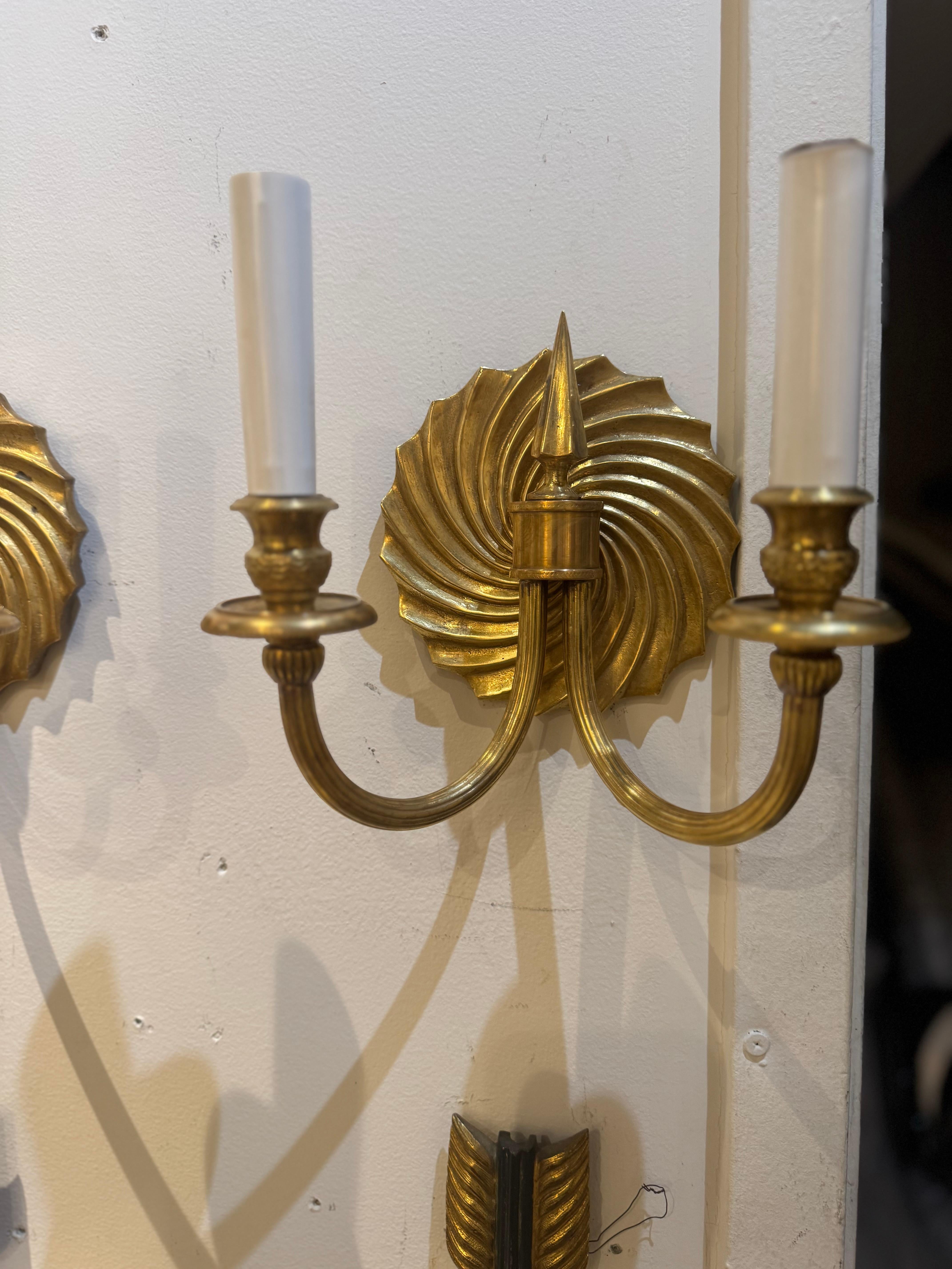 Bronze French gilt bronze sunburst sconces en vente