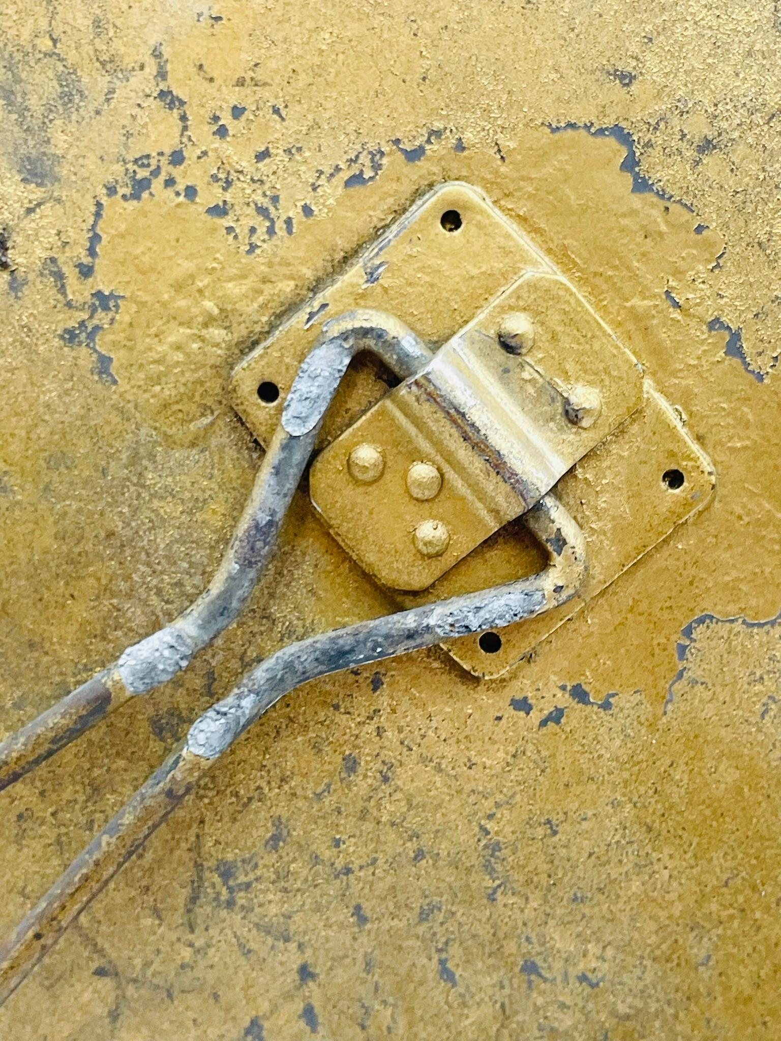 Bronze Miroir de courtoisie en bronze doré signé PH Martin, époque victorienne en vente
