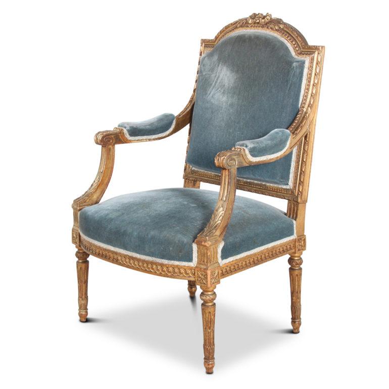 French Gilt Carved Louis XVI-Style Salon Suite In Good Condition In Vancouver, British Columbia