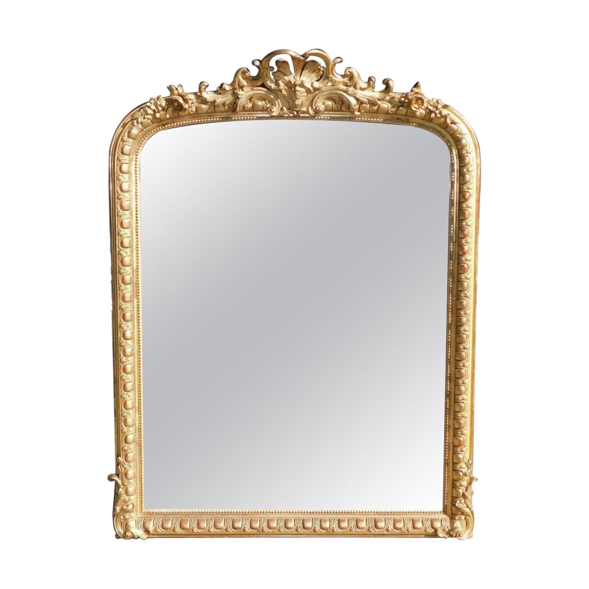 Specchio da parete francese in legno intagliato e gesso, circa 1800