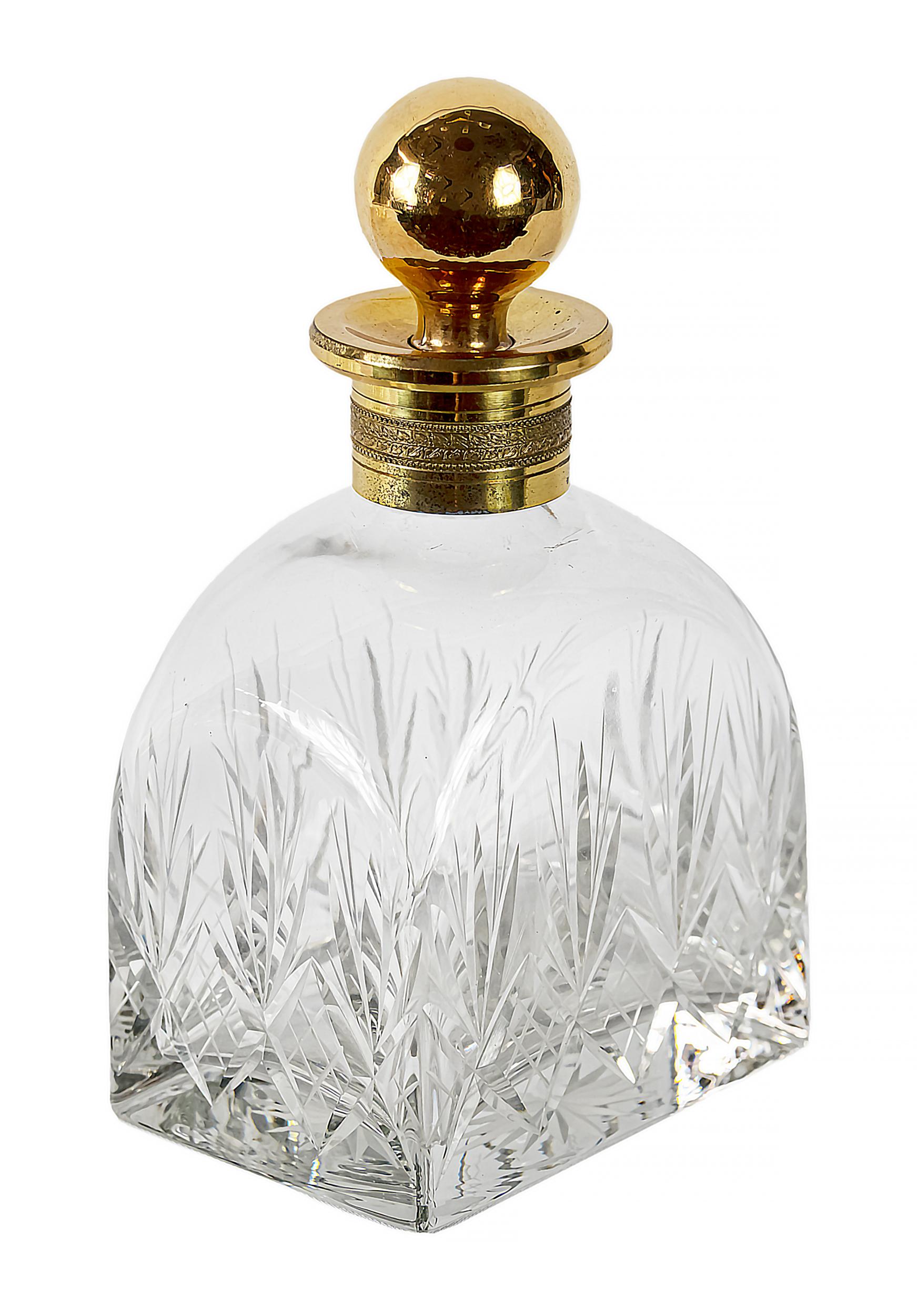 French hand made cut crystal whiskey decanter mounted with gilt bronze and gilt stopper.
Very good/excellent condition.