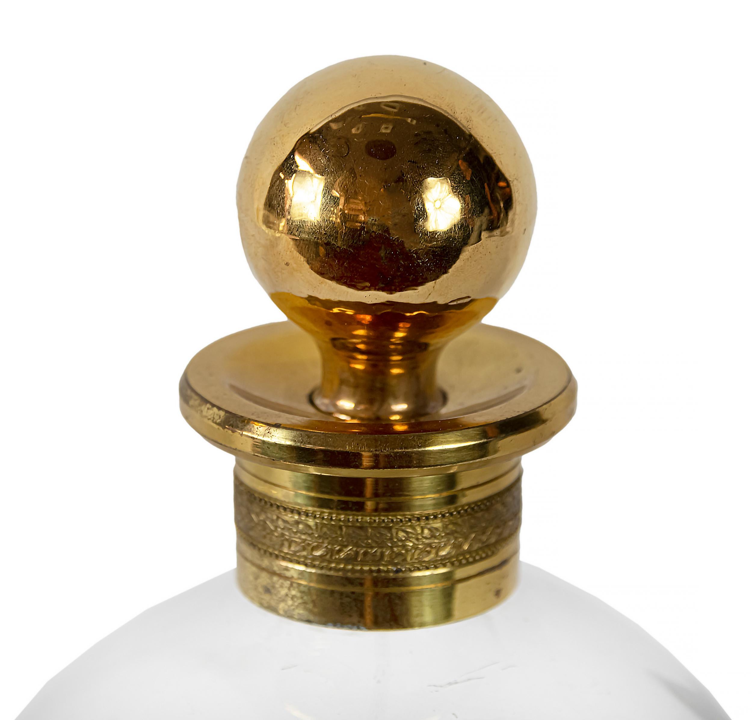 French Gilt Crystal Whiskey Decanter In Good Condition In Vilnius, LT