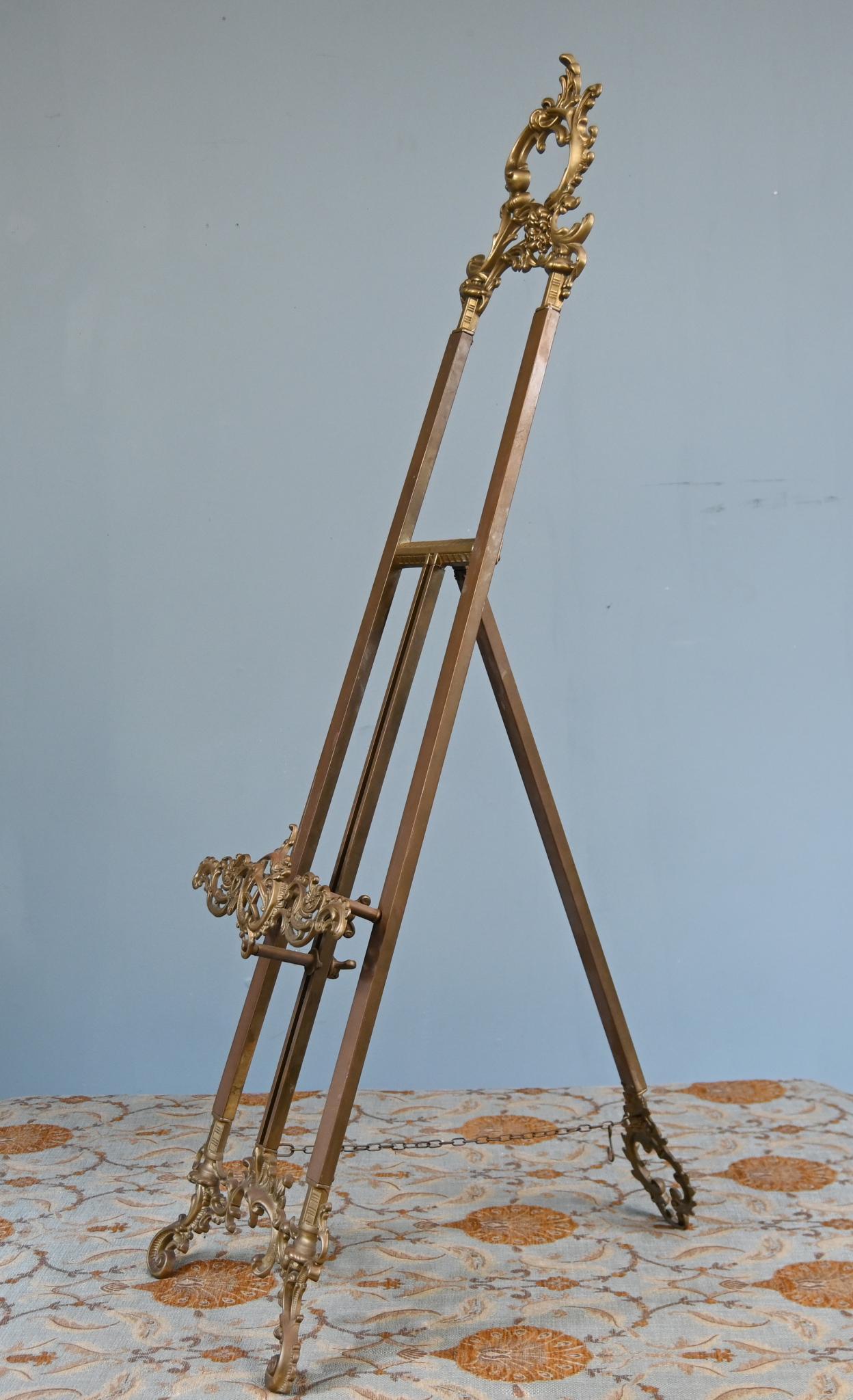 Dorato Cavalletto dorato francese Cavalletto da esposizione Rococo per pittori in vendita