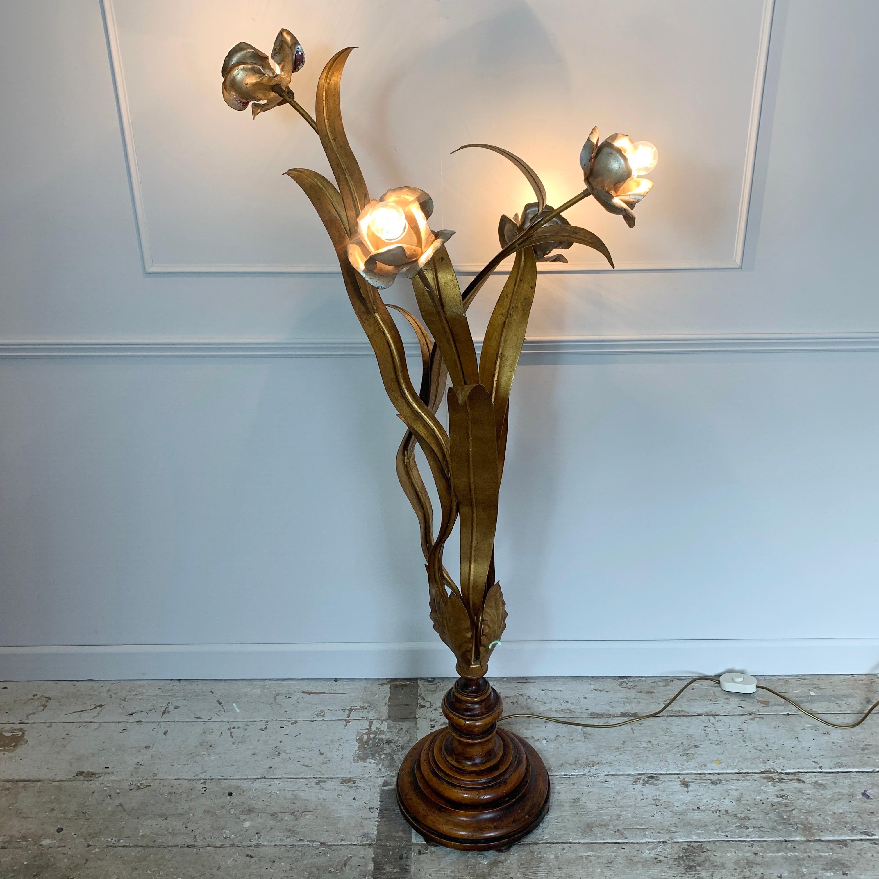 Mid-Century Modern French Gold and Silver Flower Floor Lamp with Turned Wooden Base, circa 1960s For Sale