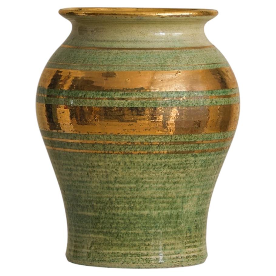 Vaso in ceramica verde con finitura dorata, di Georges Pelletier, anni '70