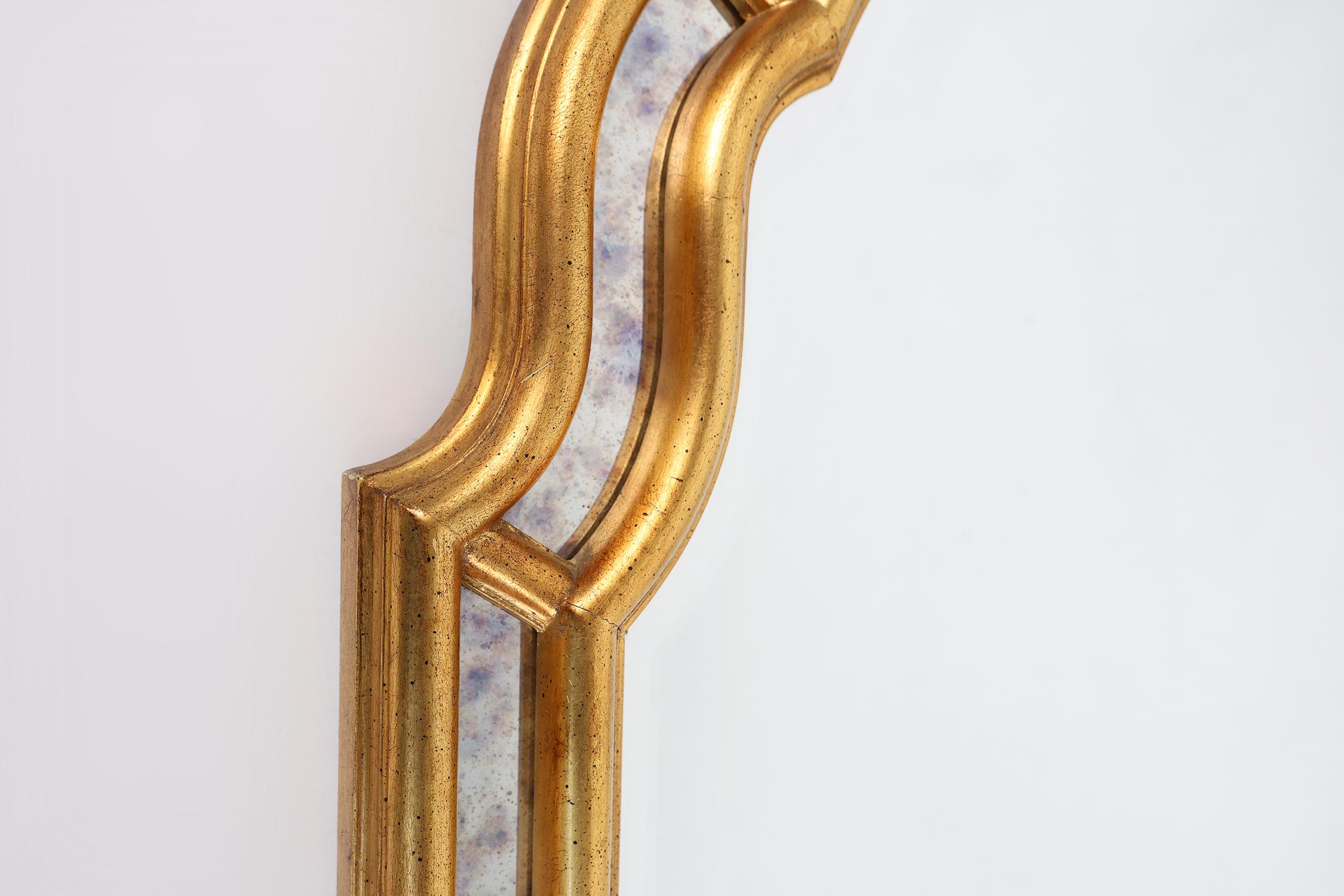 Louis-Philippe Miroir français de style Louis Philip décoré de verre miroir fumé en vente