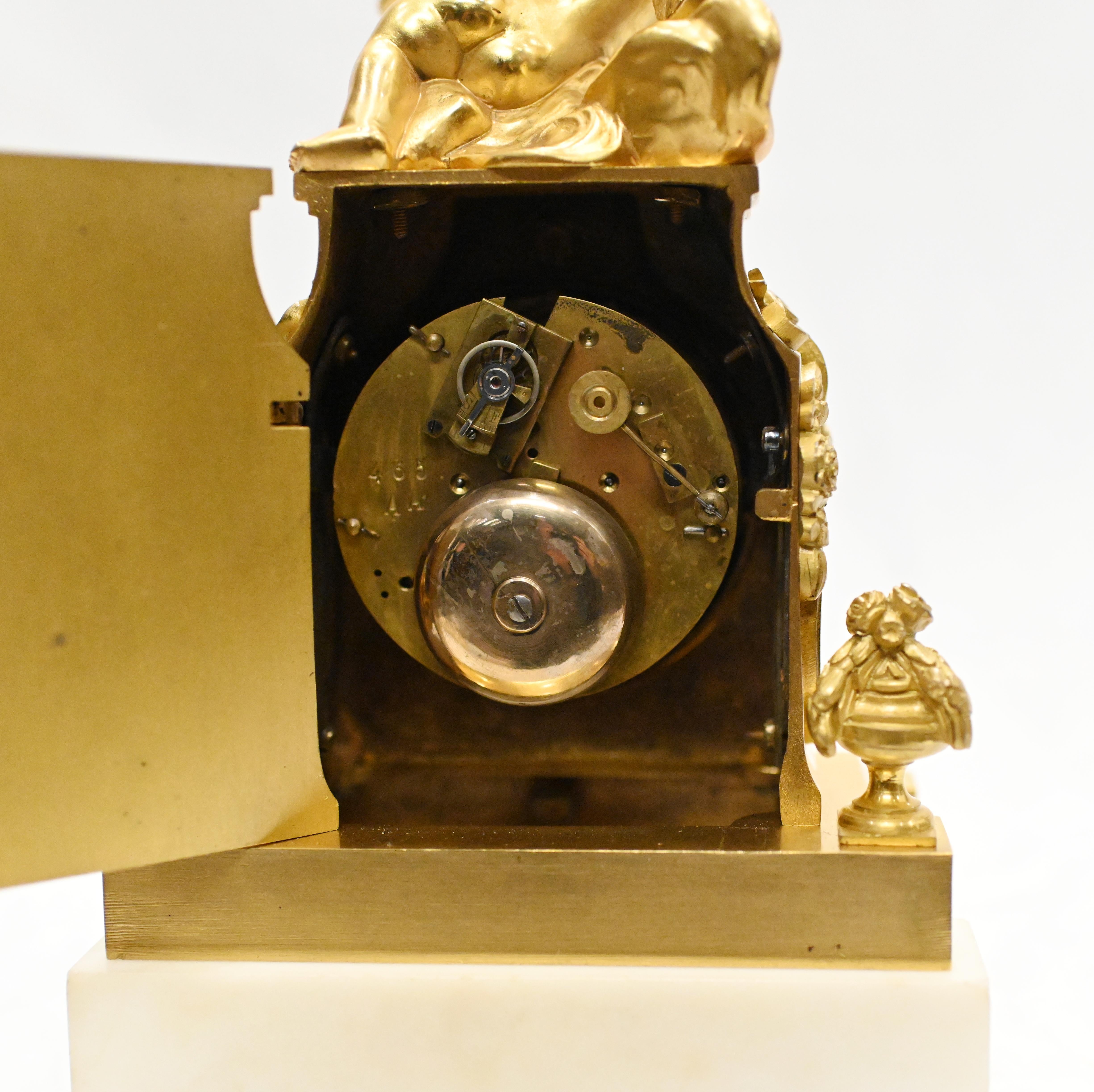 Pendule de cheminée française dorée par Linke French 1890 Cherubin en vente 6