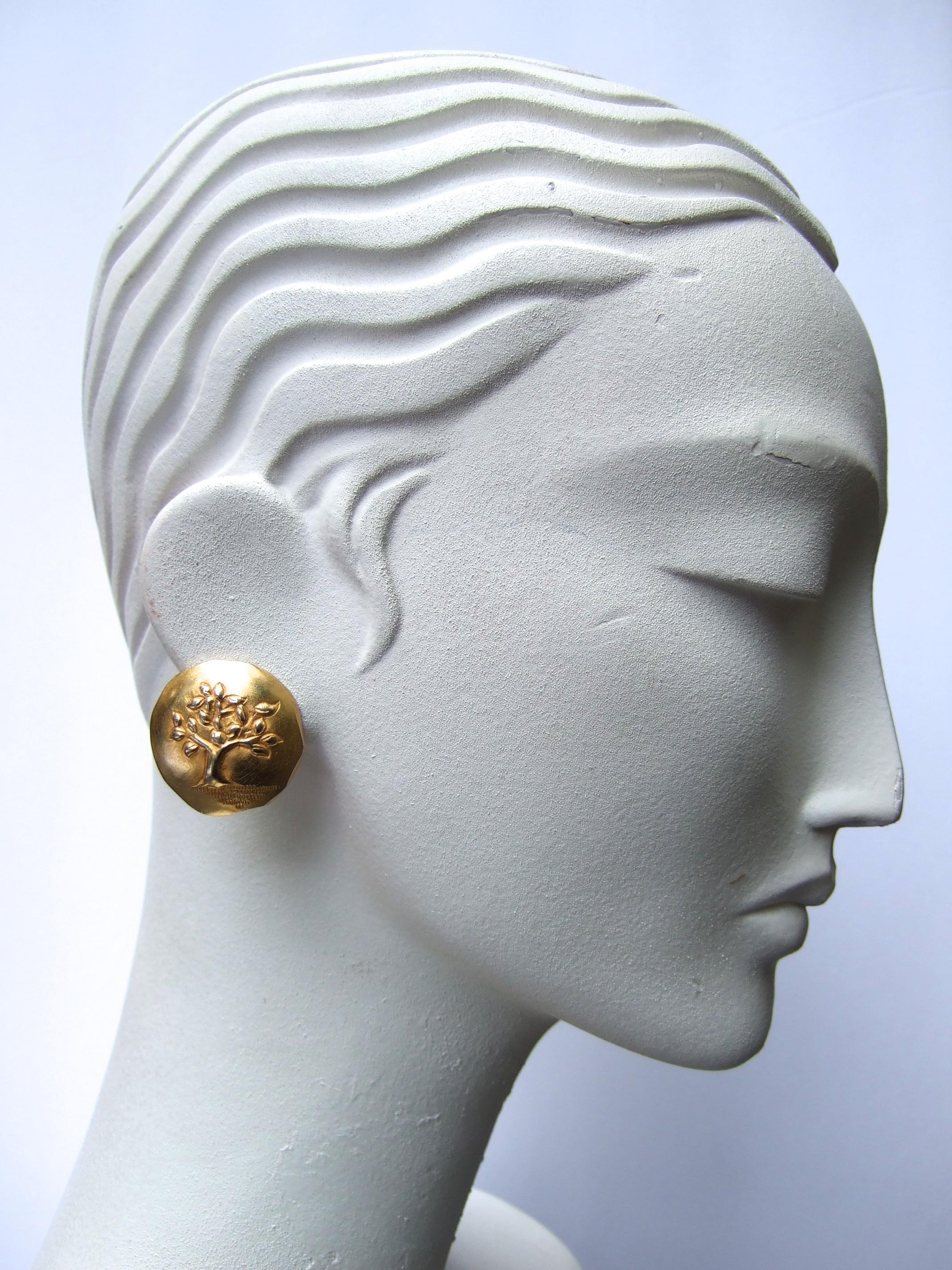 French Gilt Matte Metal Tree of Life Clip-on Earrings by Antigona Paris c 1980s  For Sale 2