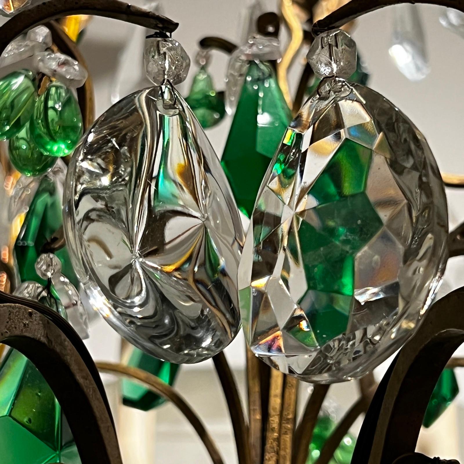 Lustre français en métal doré avec pendentifs en cristal en vente 2