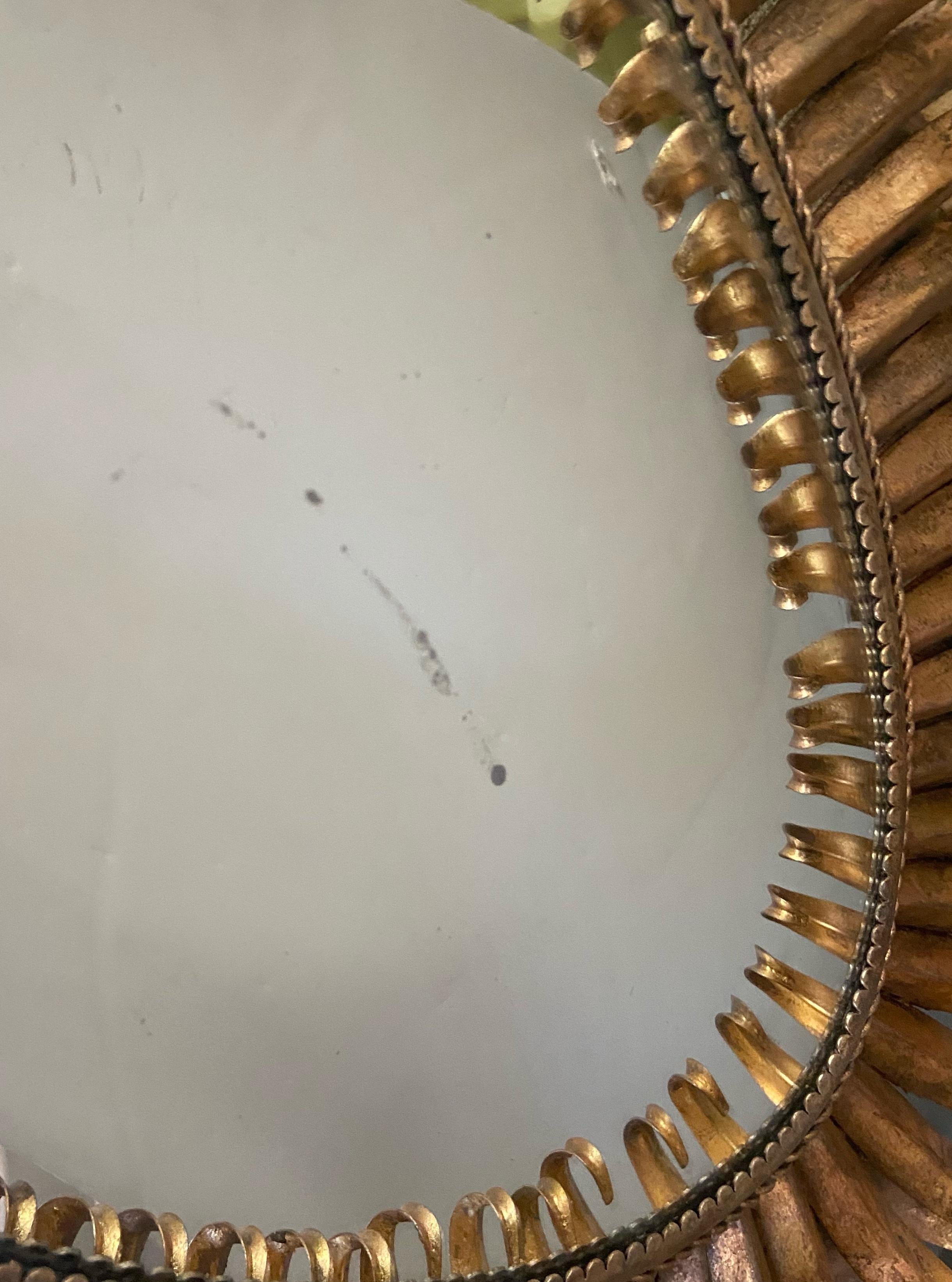 Miroir mural convexe Sunburst à œillets en métal doré français 5