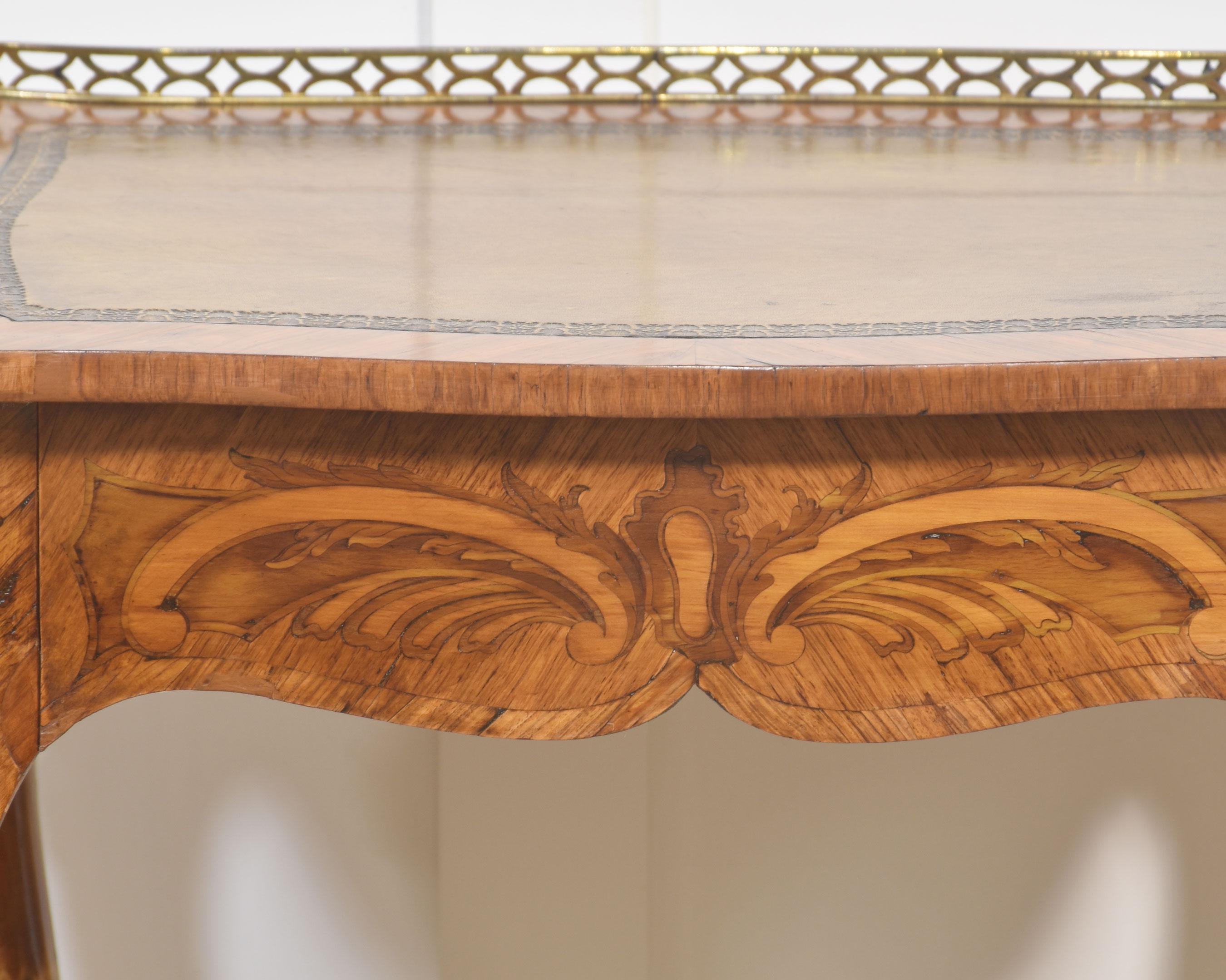 French gilt-metal mounted marquetry side table For Sale 2